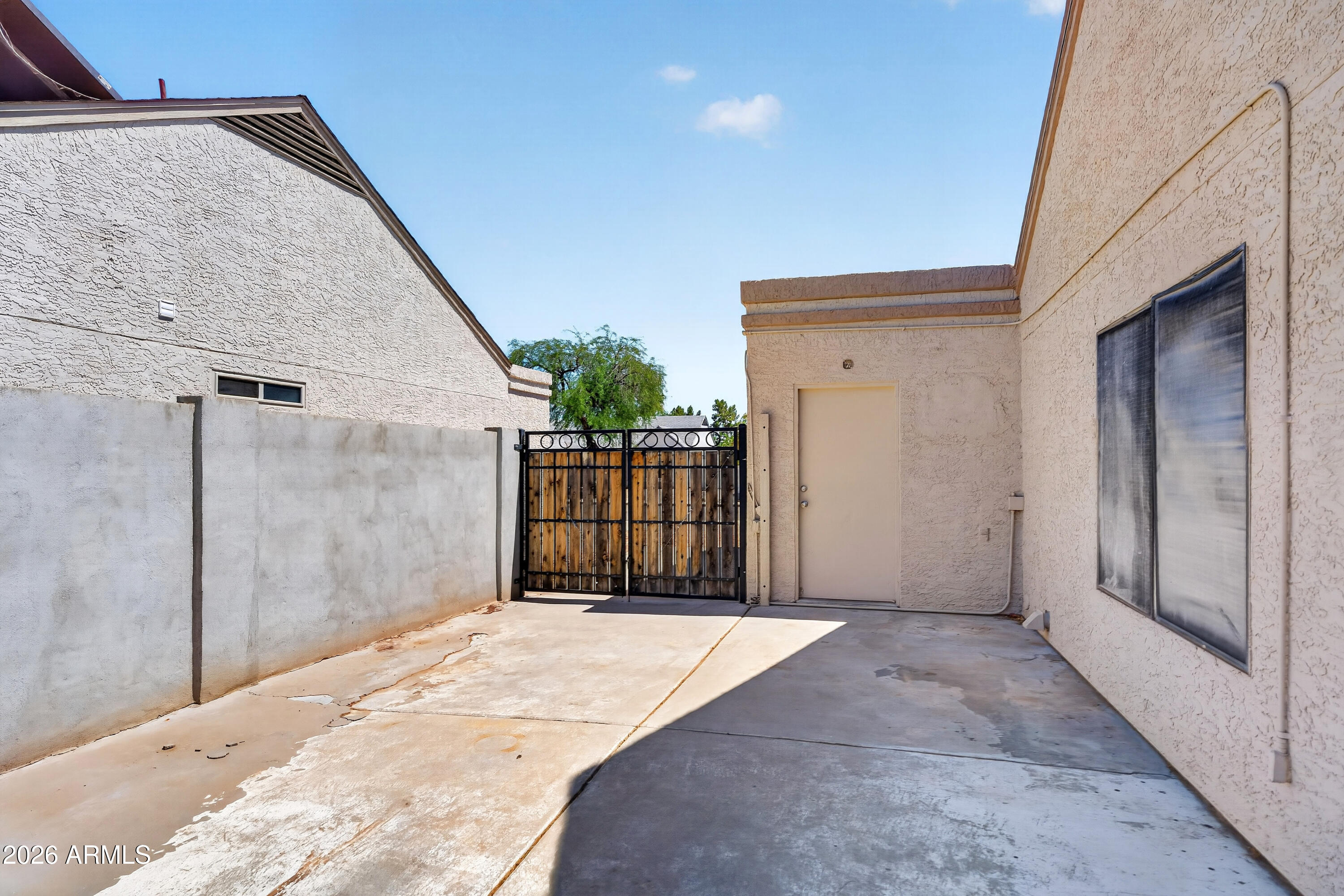 1508 E TODD Drive