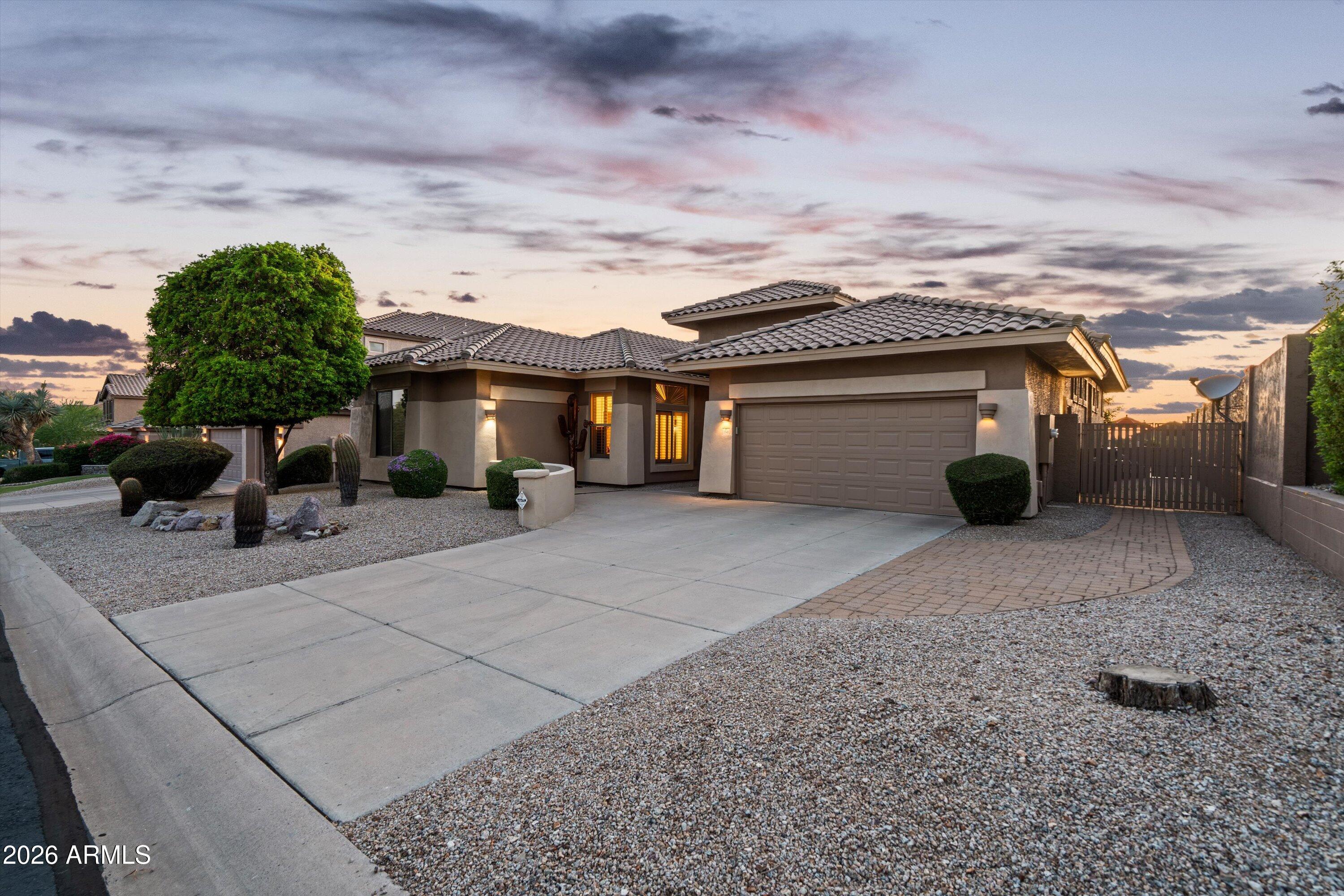 3546 N CANYON WASH Circle