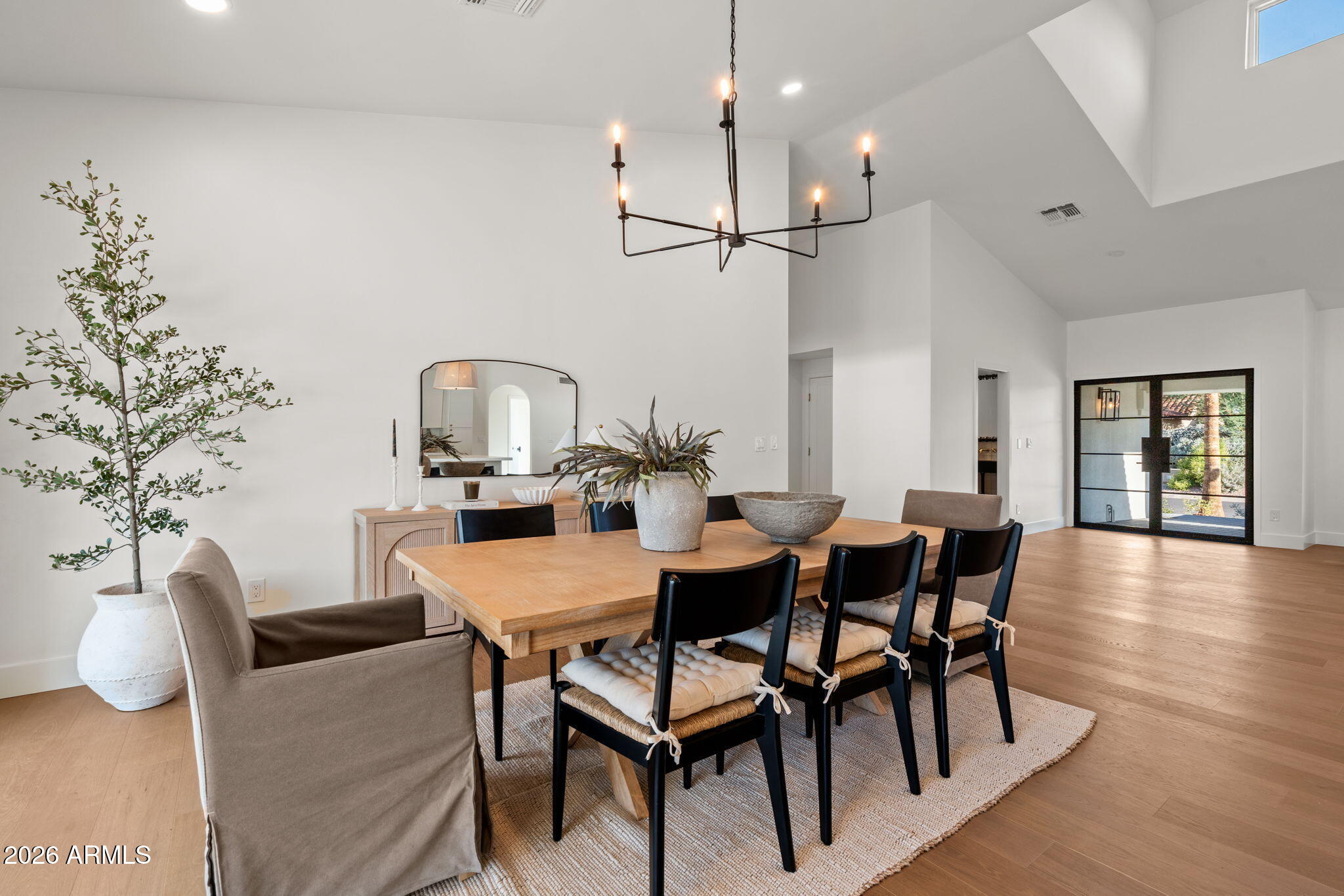 10572 E BELLA VISTA Drive