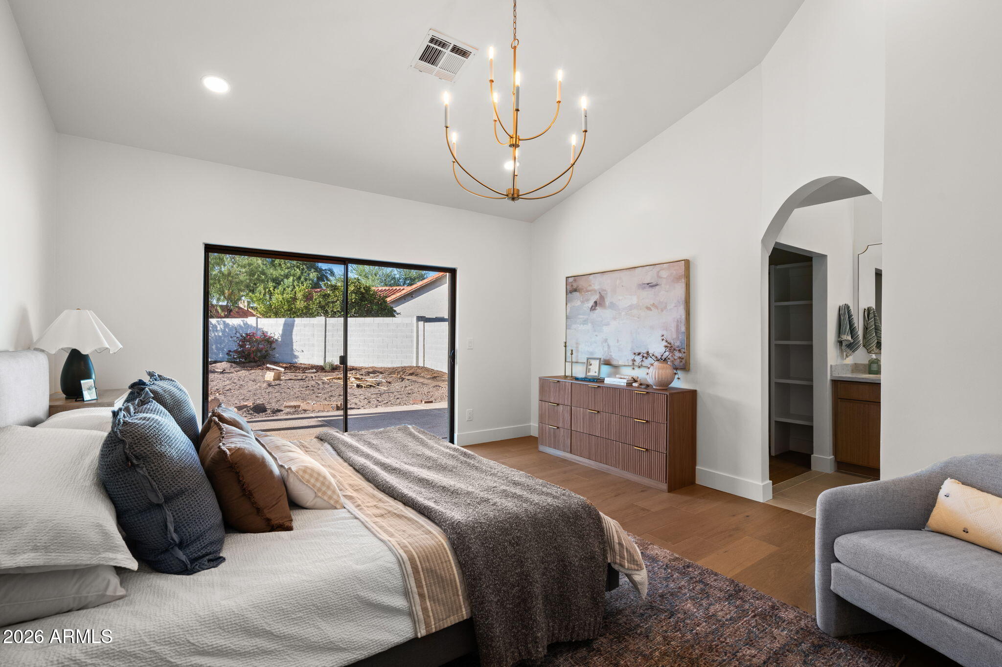 10572 E BELLA VISTA Drive