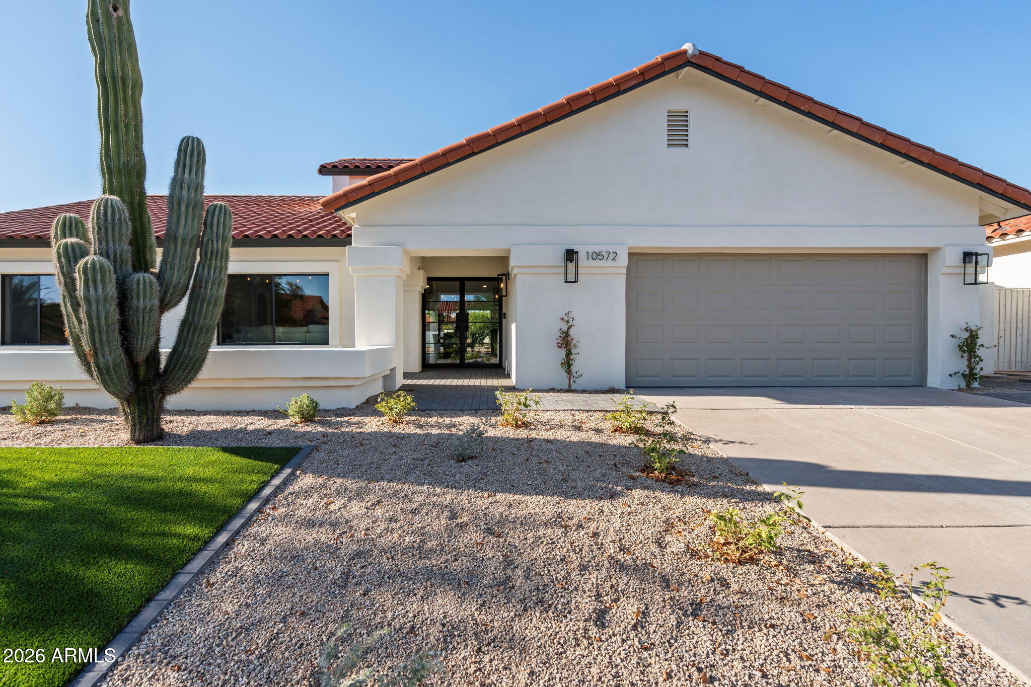 10572 E BELLA VISTA Drive