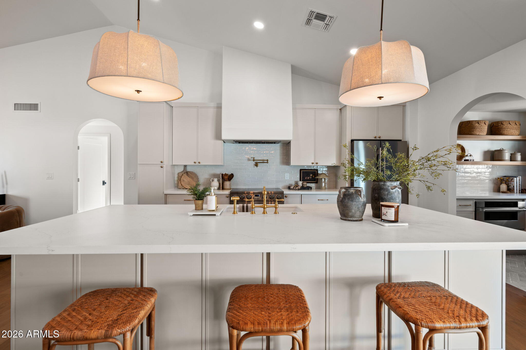 10572 E BELLA VISTA Drive