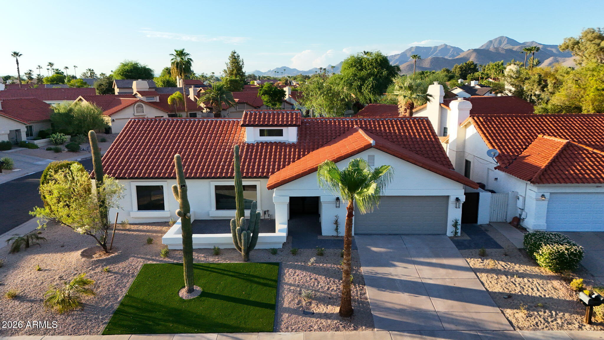 10572 E BELLA VISTA Drive