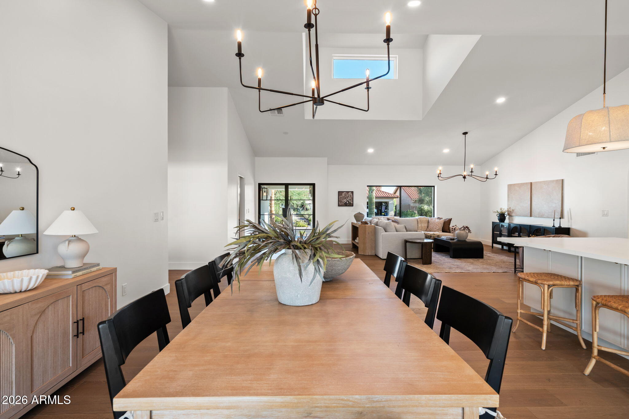 10572 E BELLA VISTA Drive