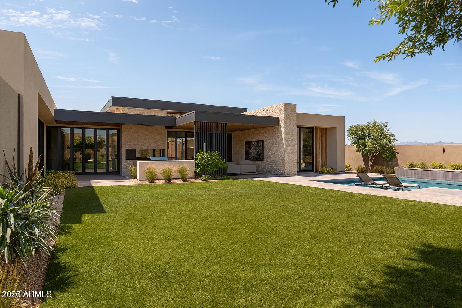 8528 E CLYDESDALE Trail
