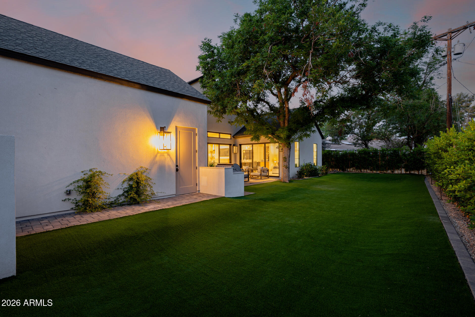3301 E ELM Street