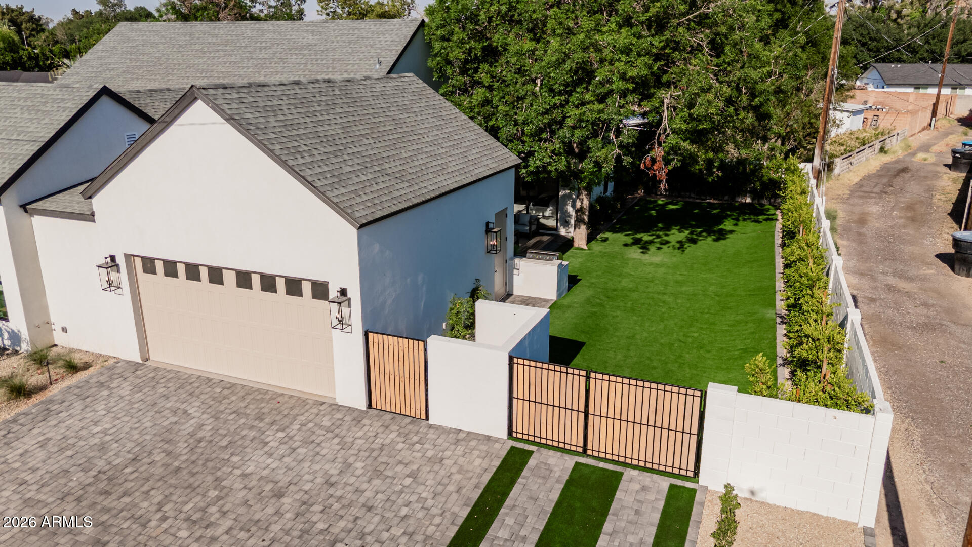 3301 E ELM Street