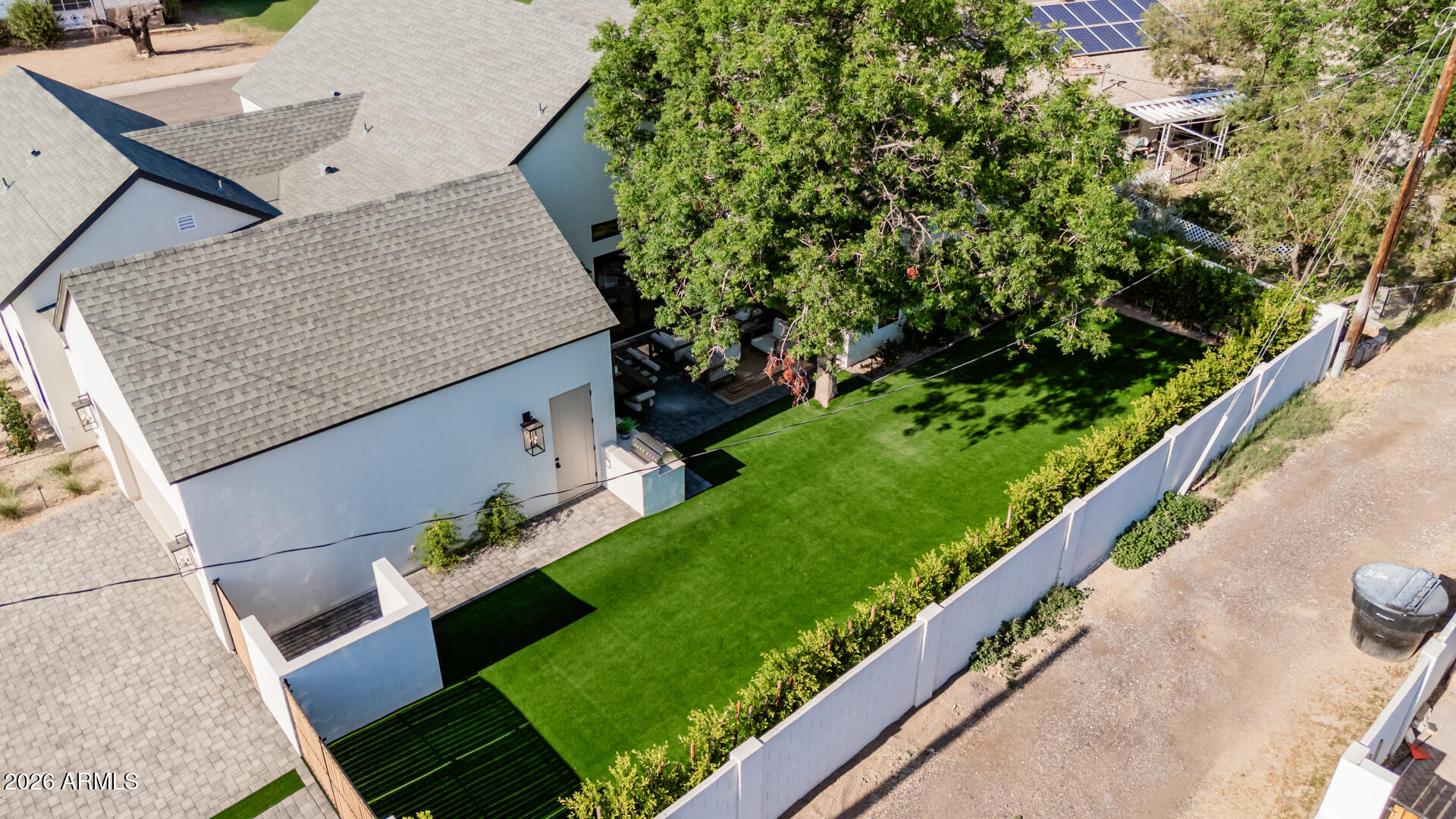 3301 E ELM Street