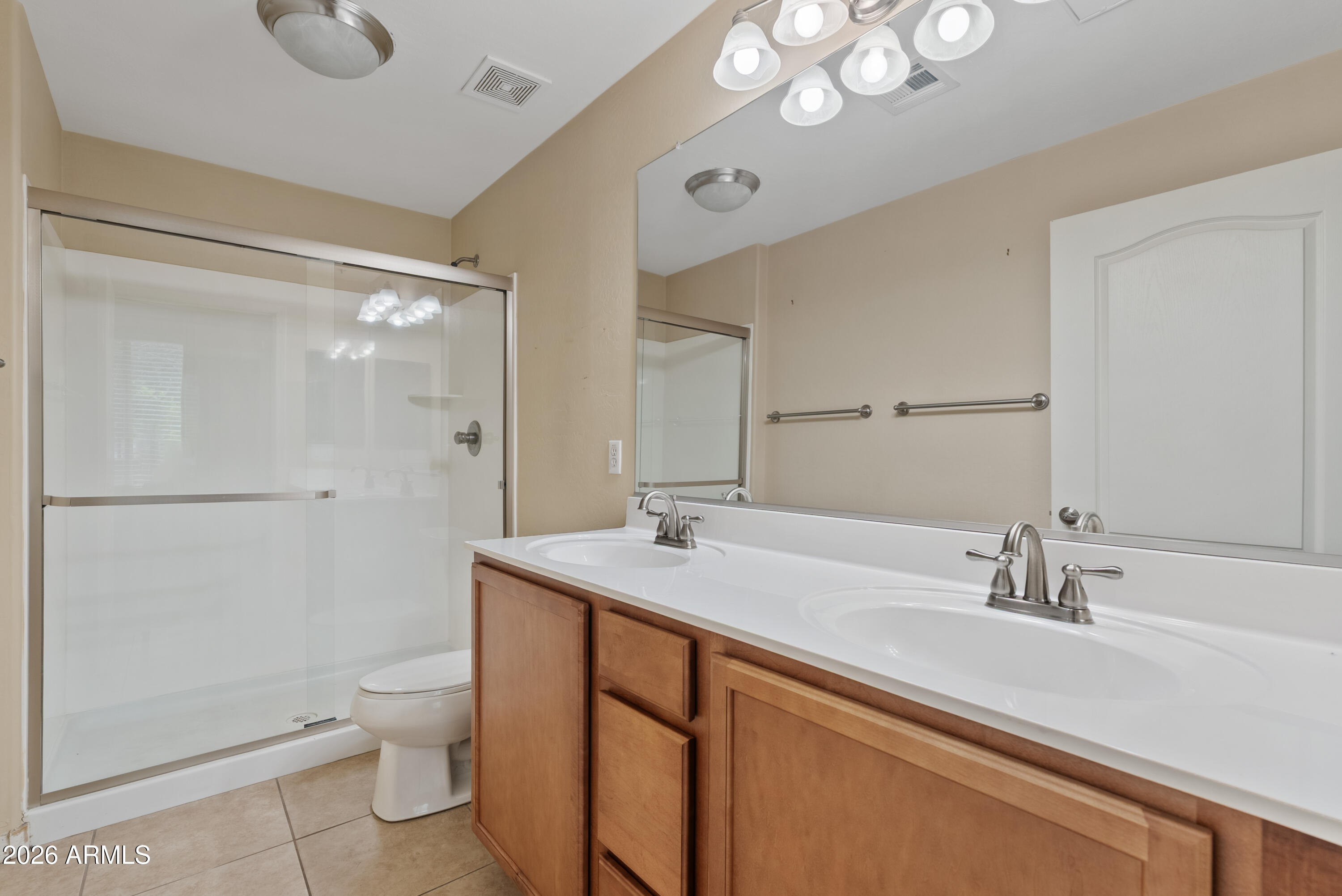 7726 E BASELINE Road 129