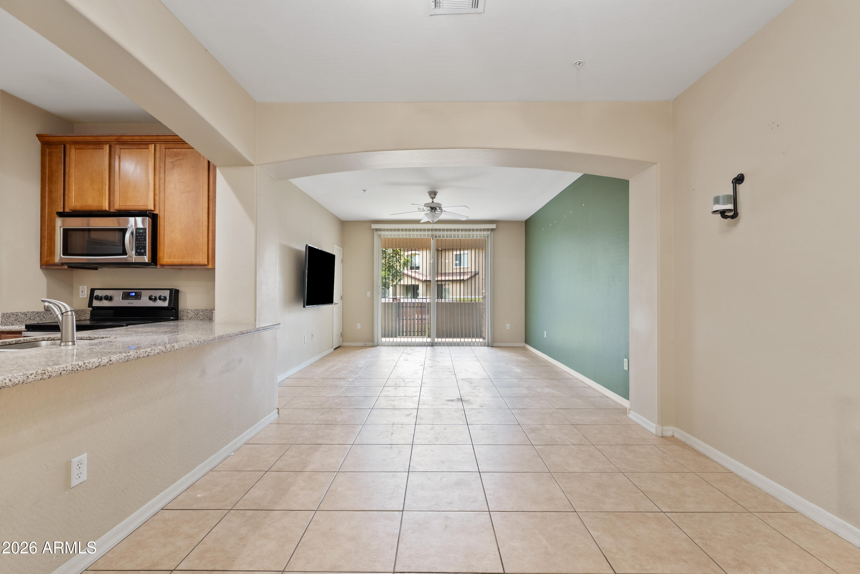 7726 E BASELINE Road 129