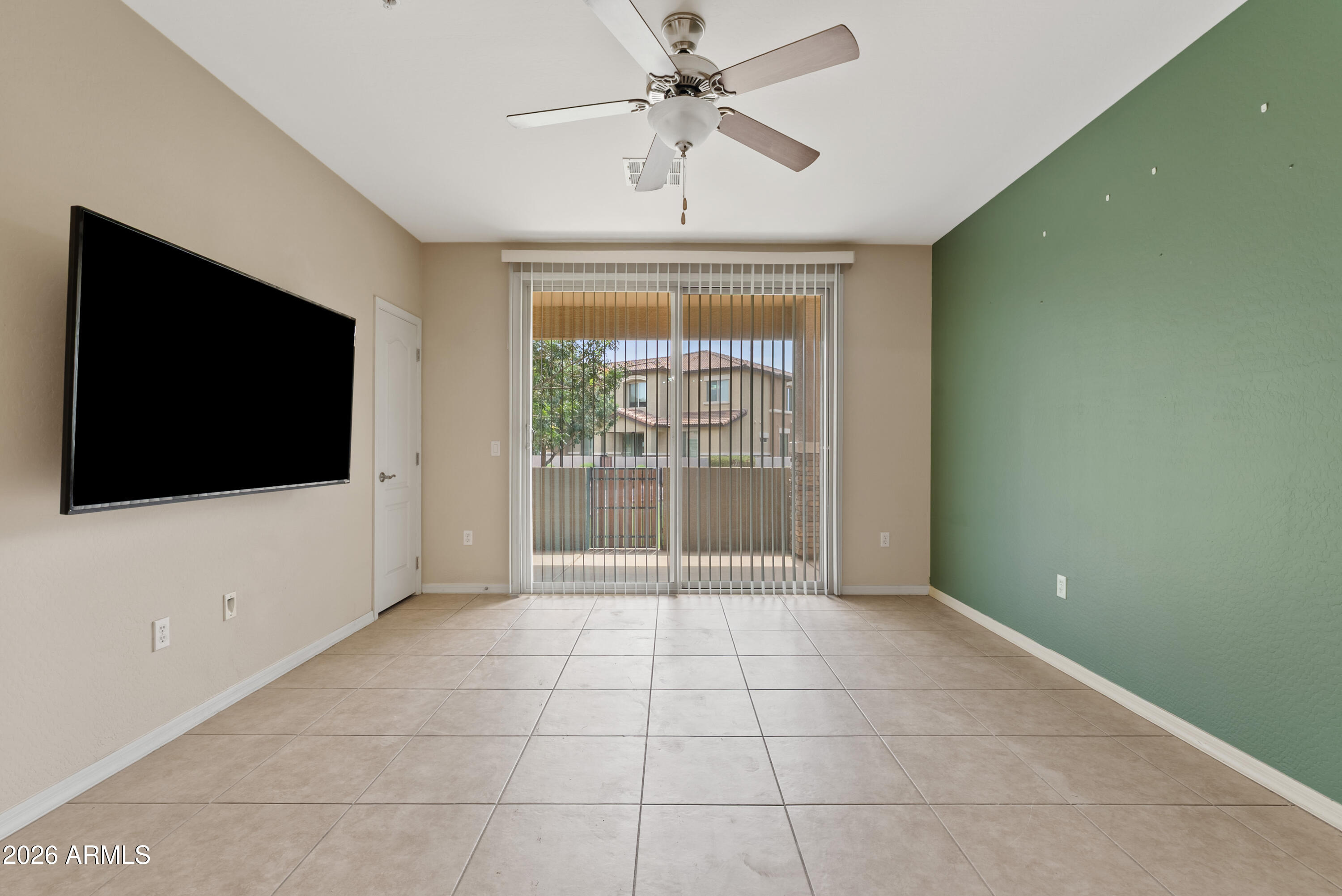 7726 E BASELINE Road 129