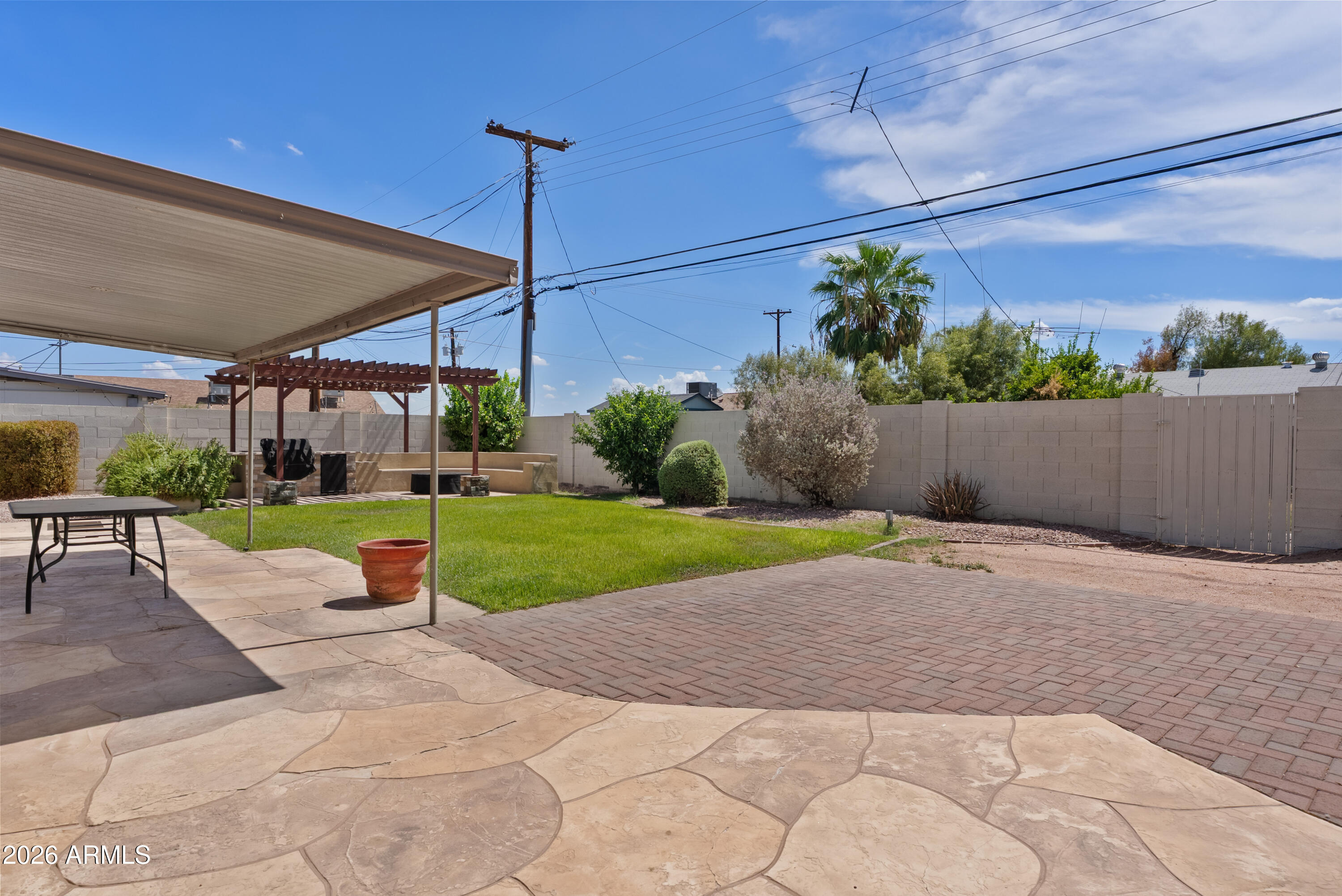 449 E CONTINENTAL Drive