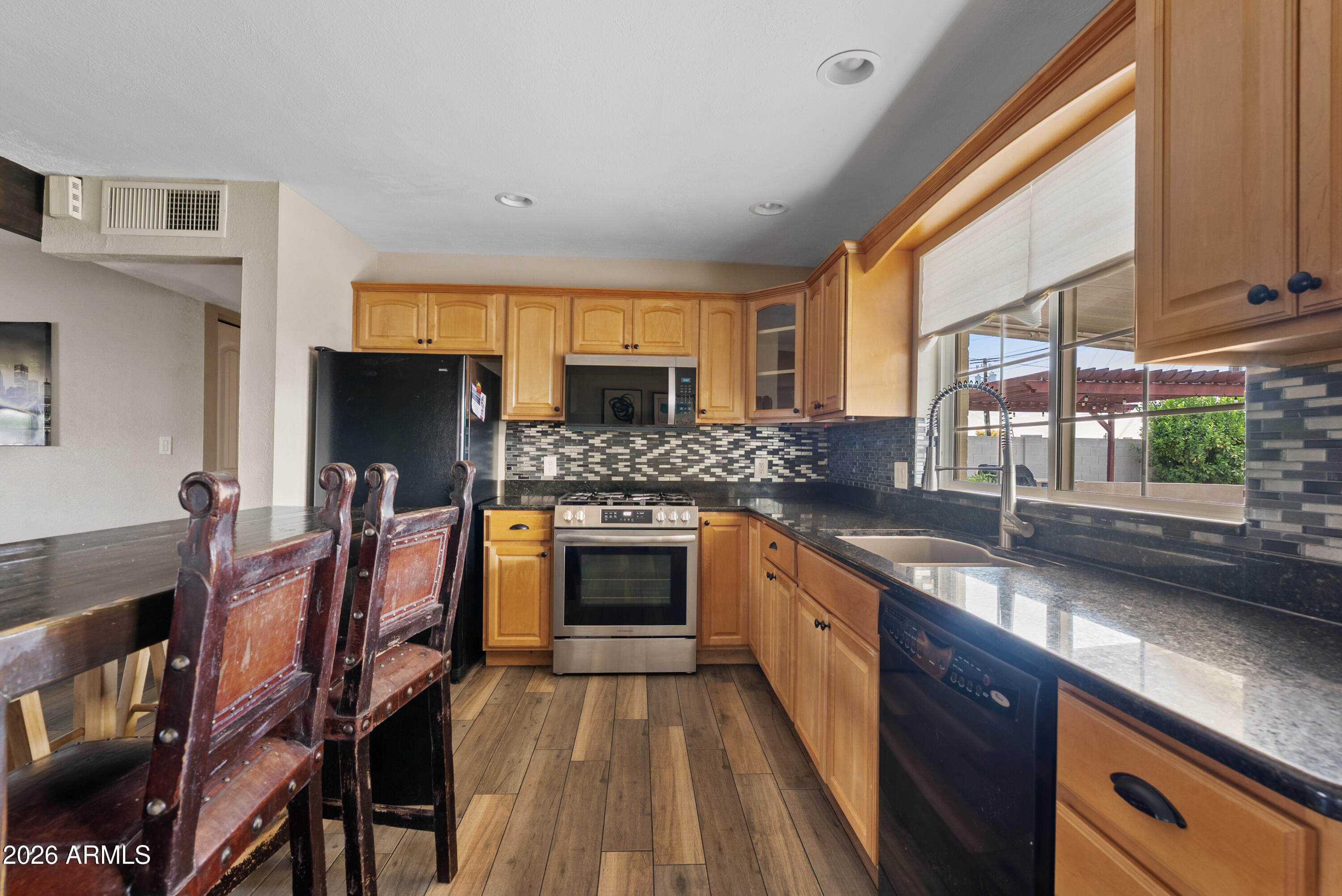 449 E CONTINENTAL Drive