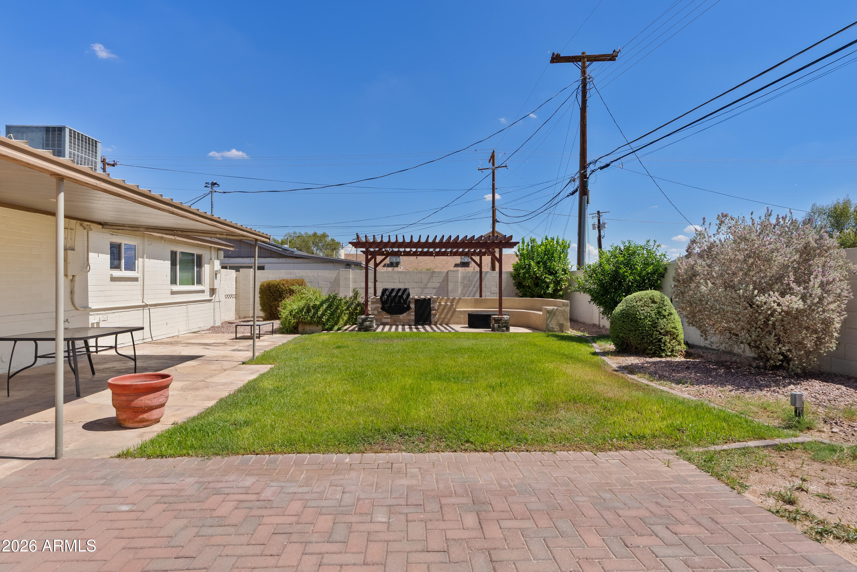 449 E CONTINENTAL Drive
