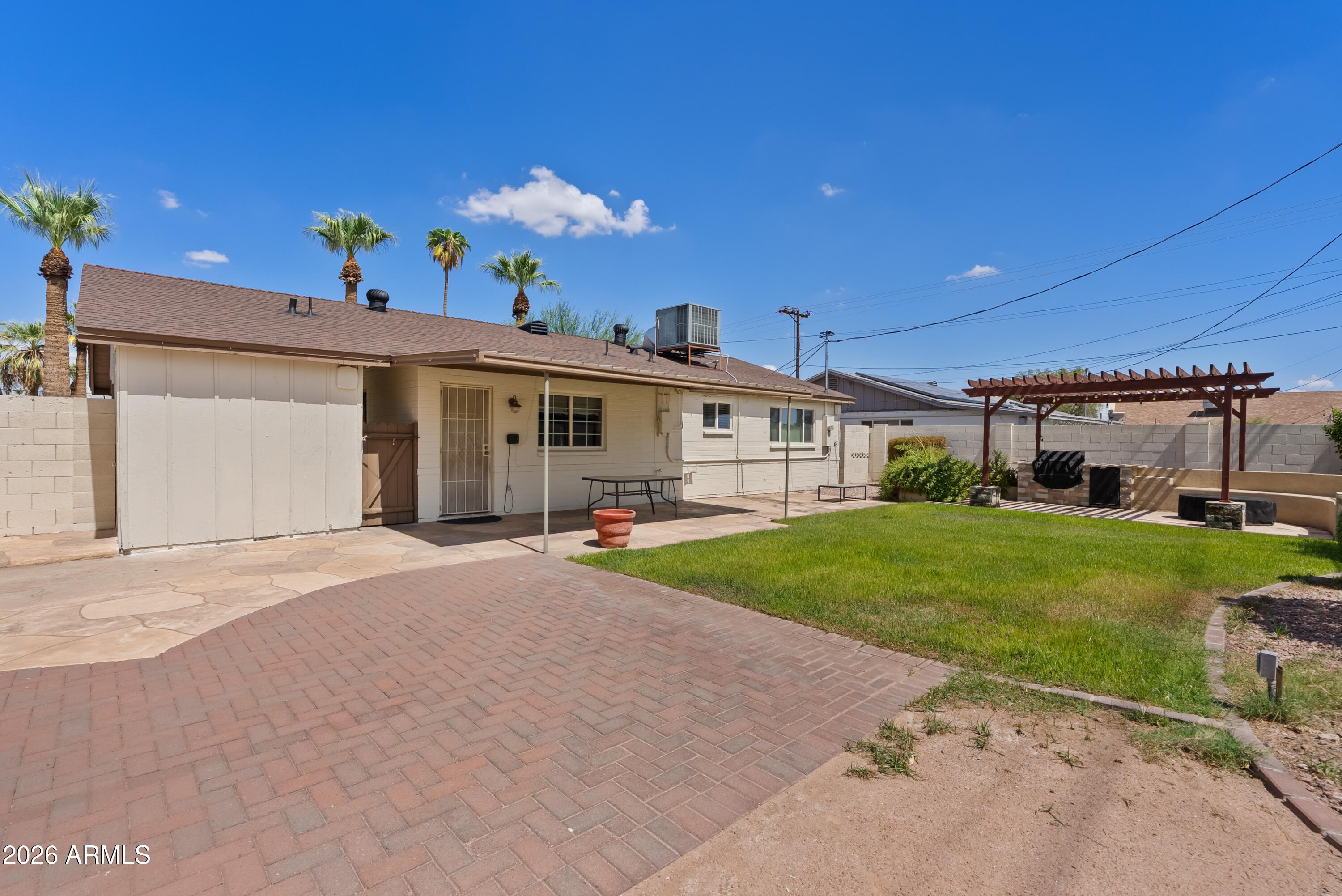 449 E CONTINENTAL Drive