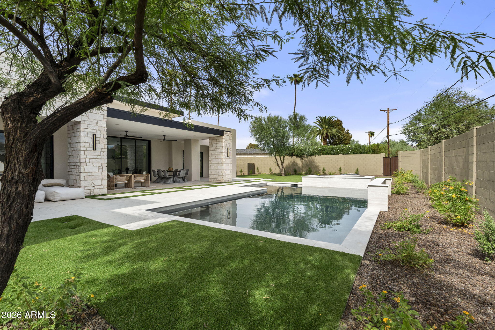 4165 E SAINT JOSEPH Way
