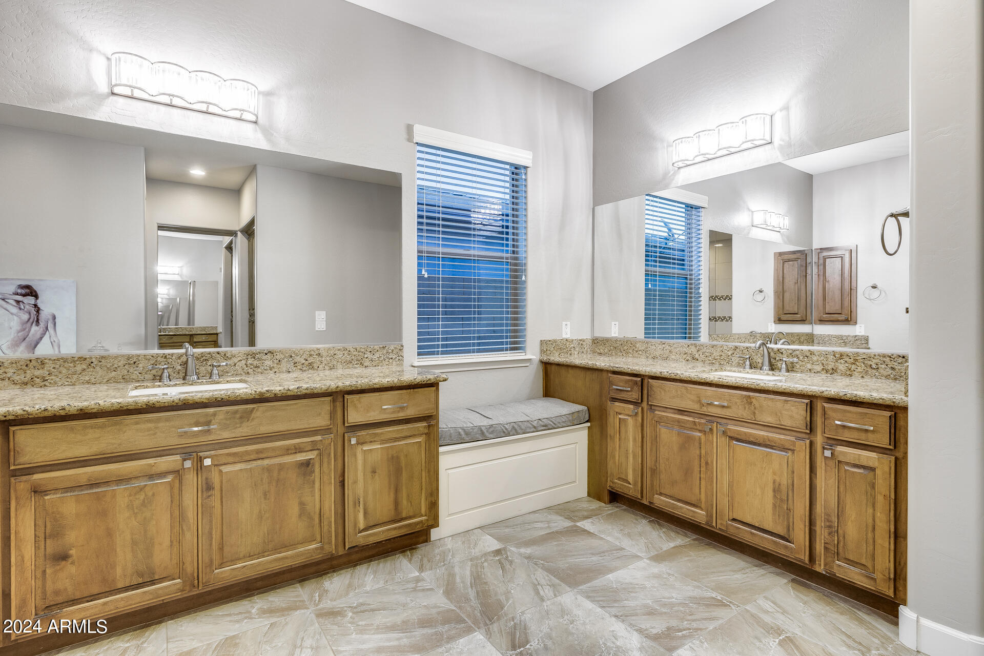 3786 E CHESTNUT Lane