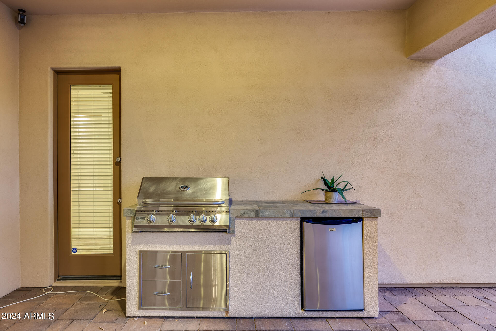 3786 E CHESTNUT Lane