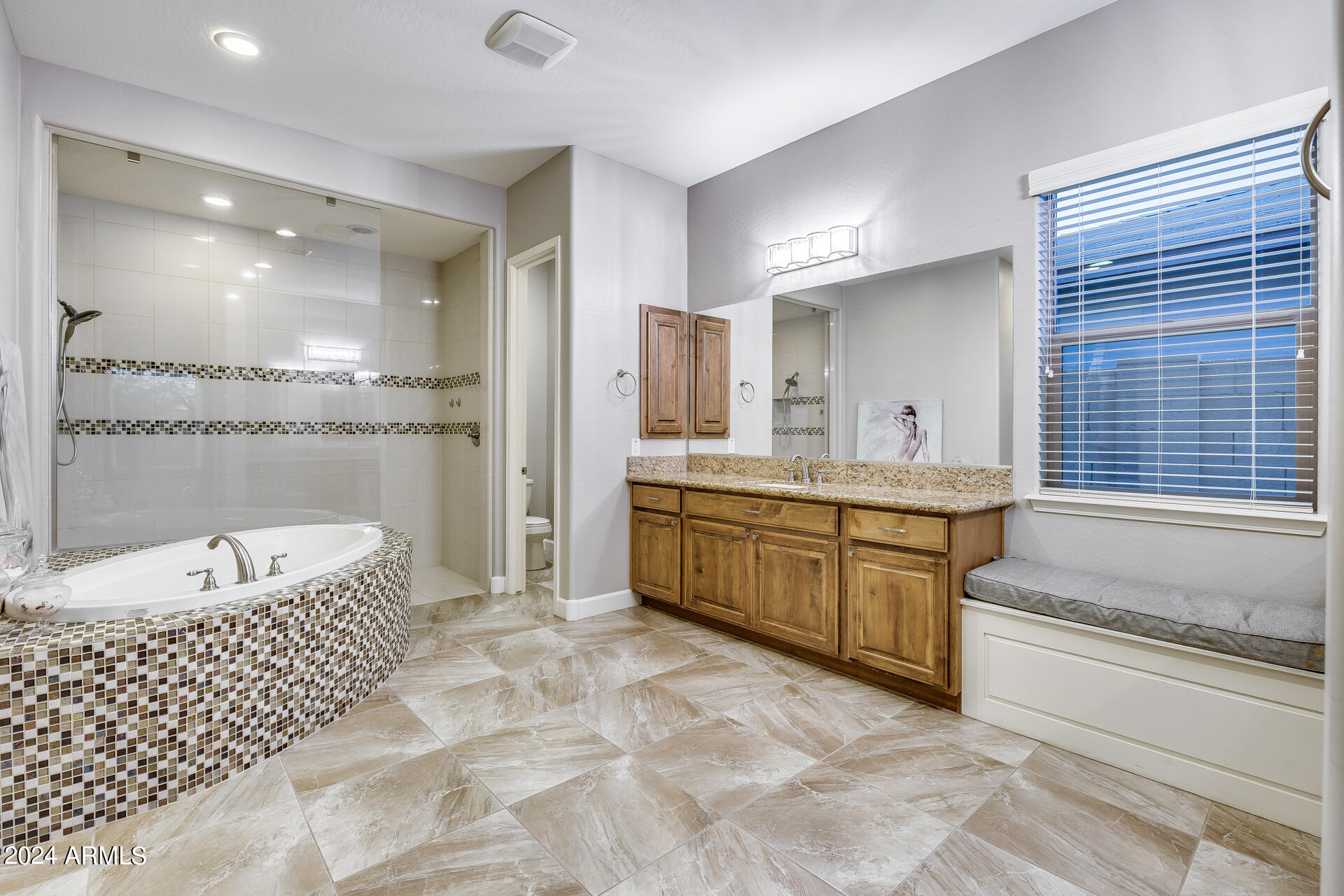 3786 E CHESTNUT Lane