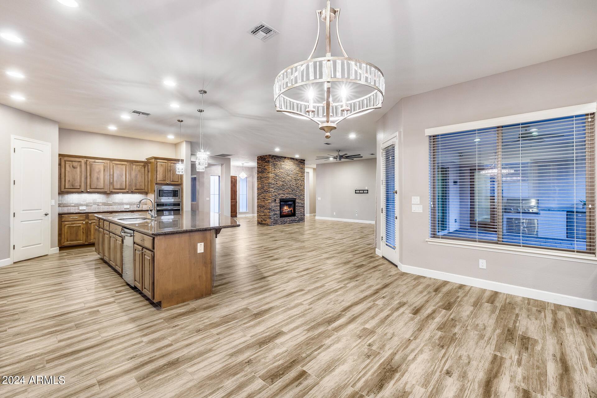 3786 E CHESTNUT Lane