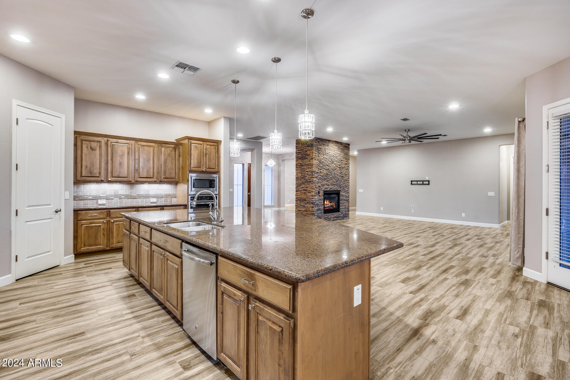 3786 E CHESTNUT Lane