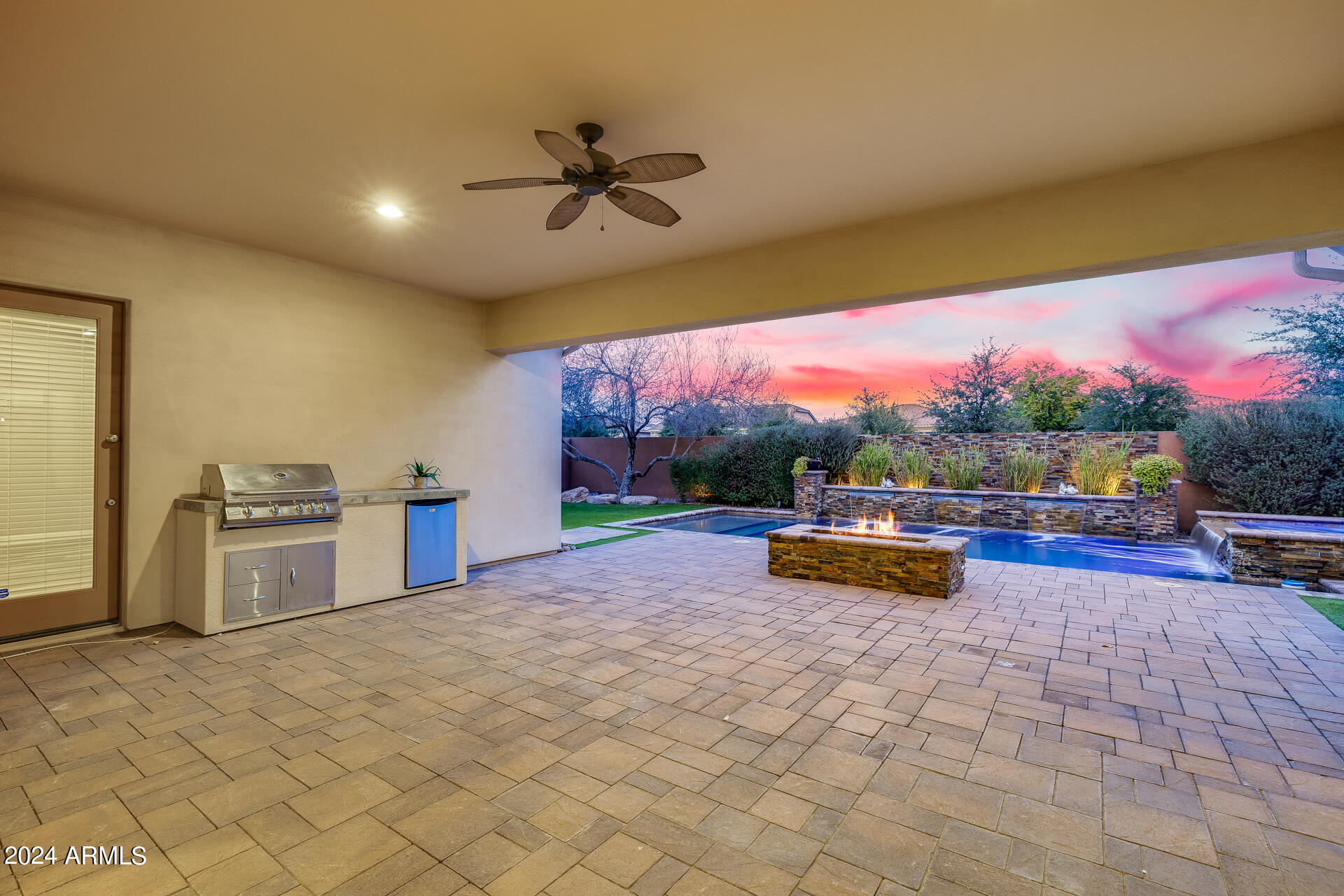 3786 E CHESTNUT Lane