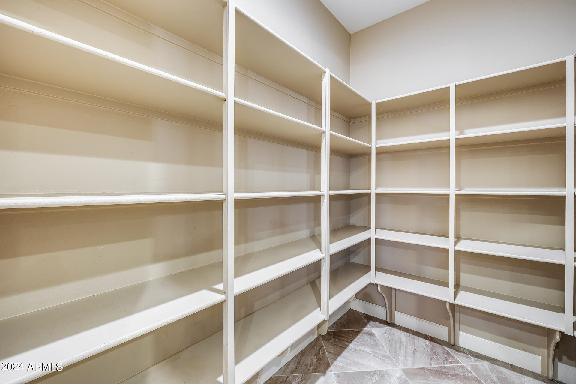 3786 E CHESTNUT Lane