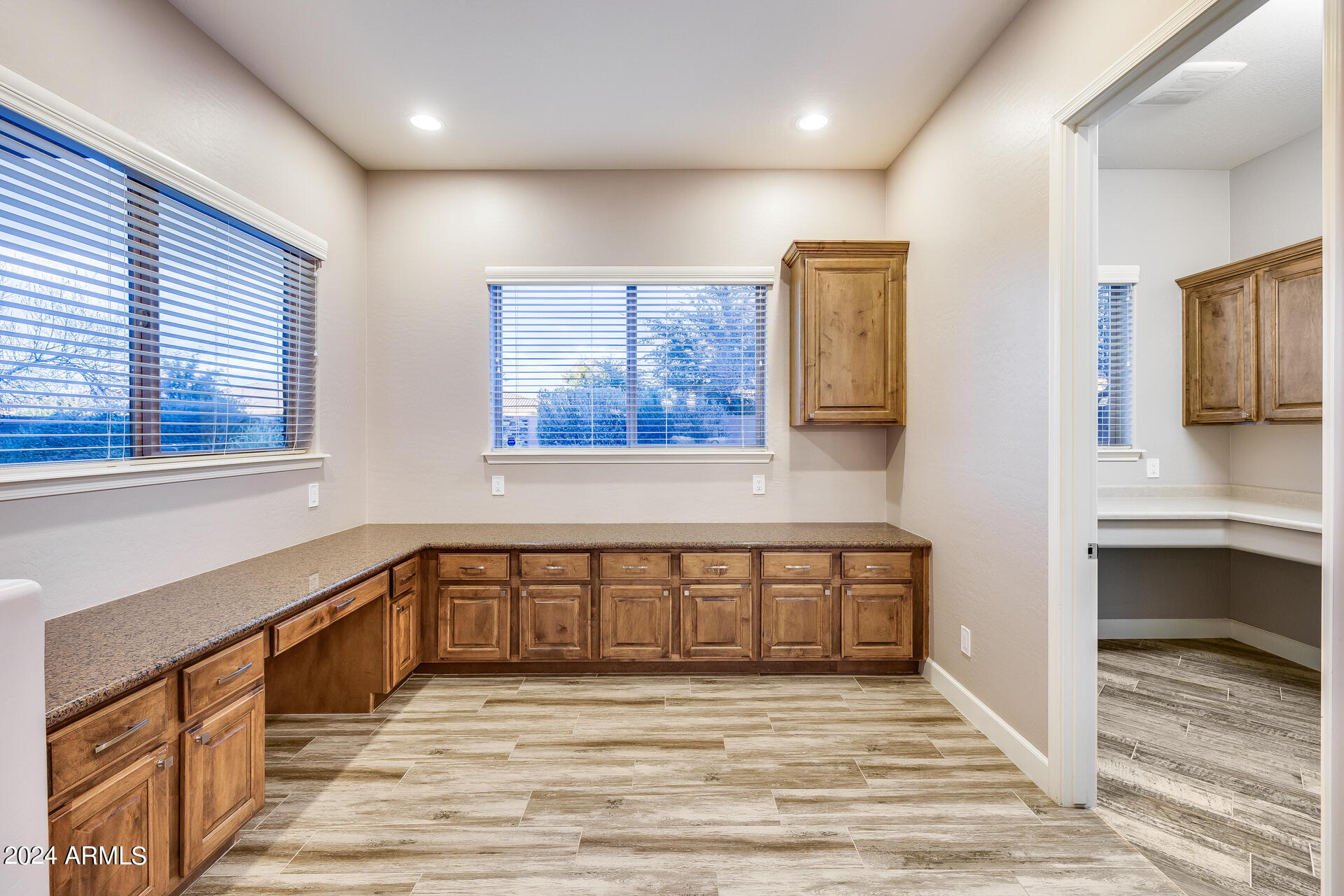 3786 E CHESTNUT Lane