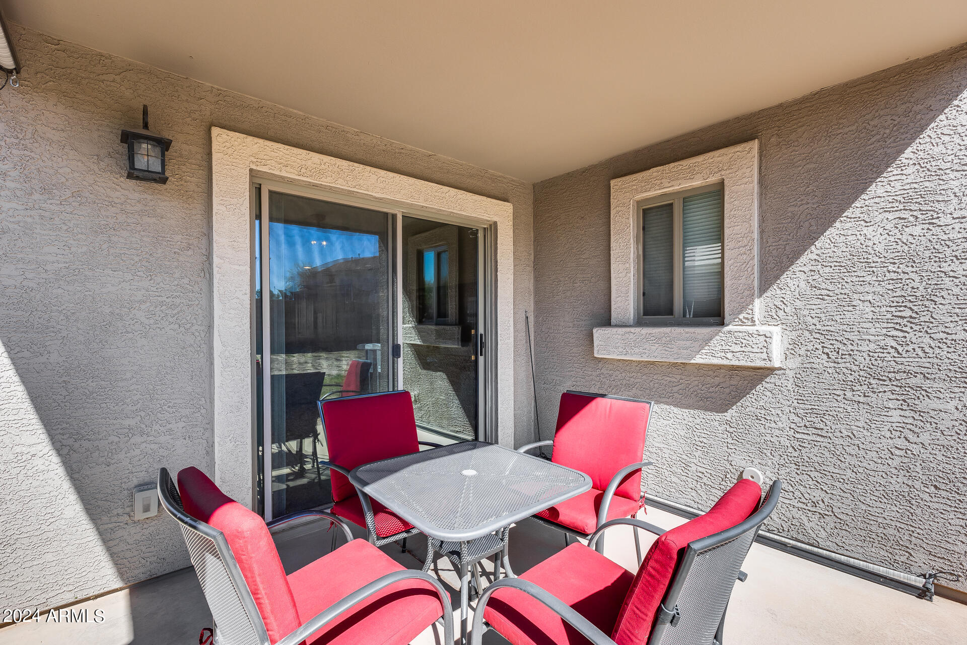 1209 E SHARI Street