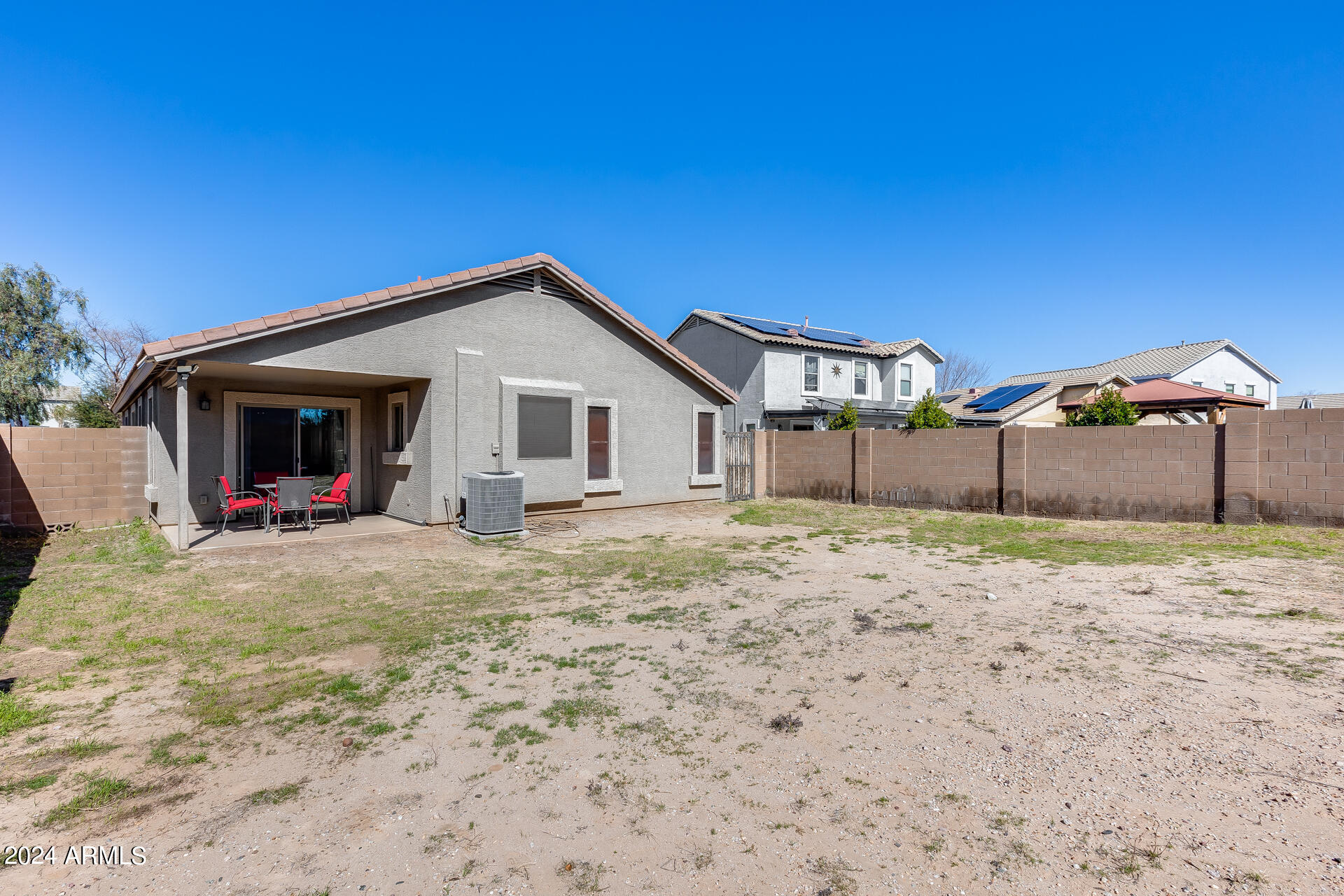 1209 E SHARI Street