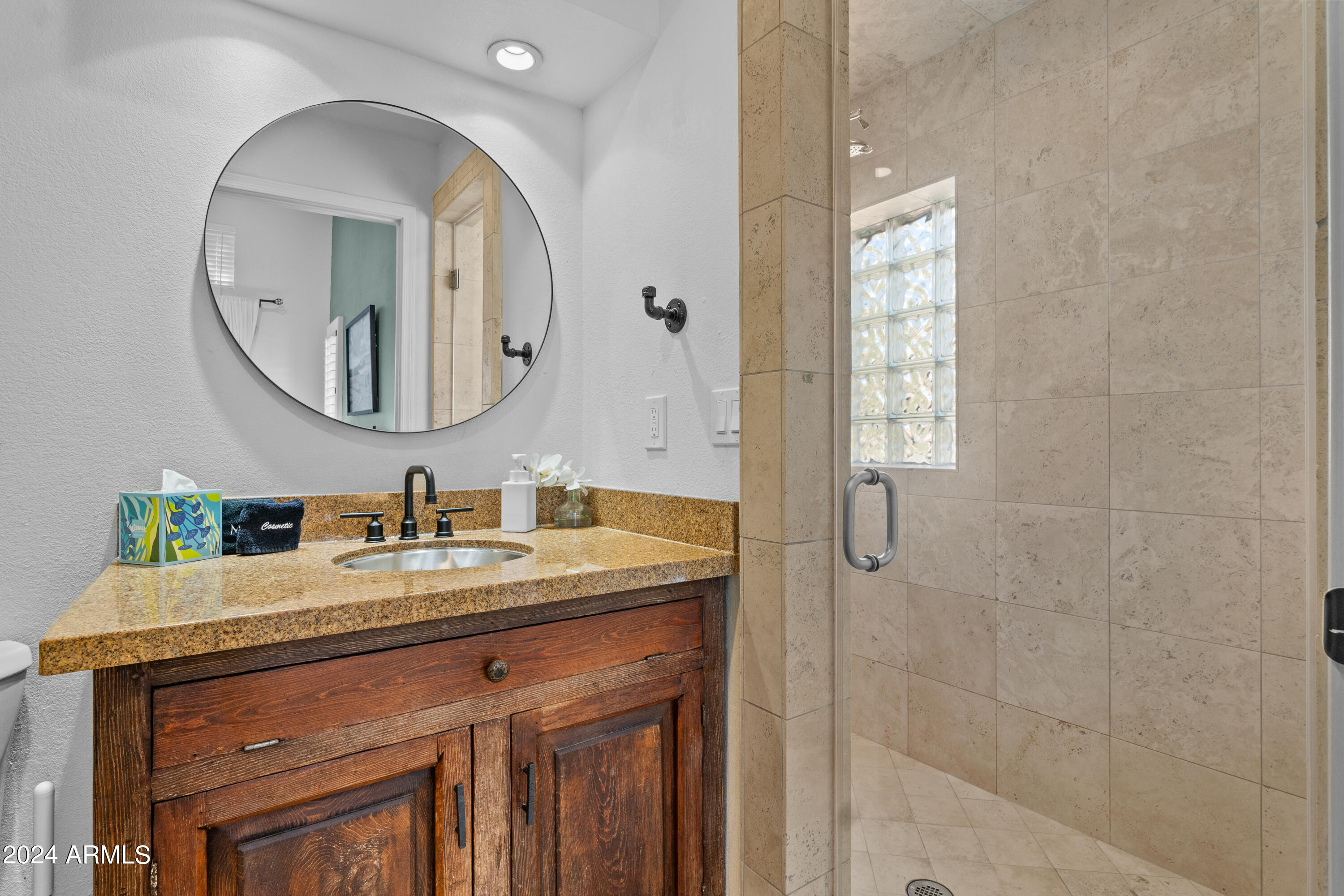 9837 E PERSHING Avenue