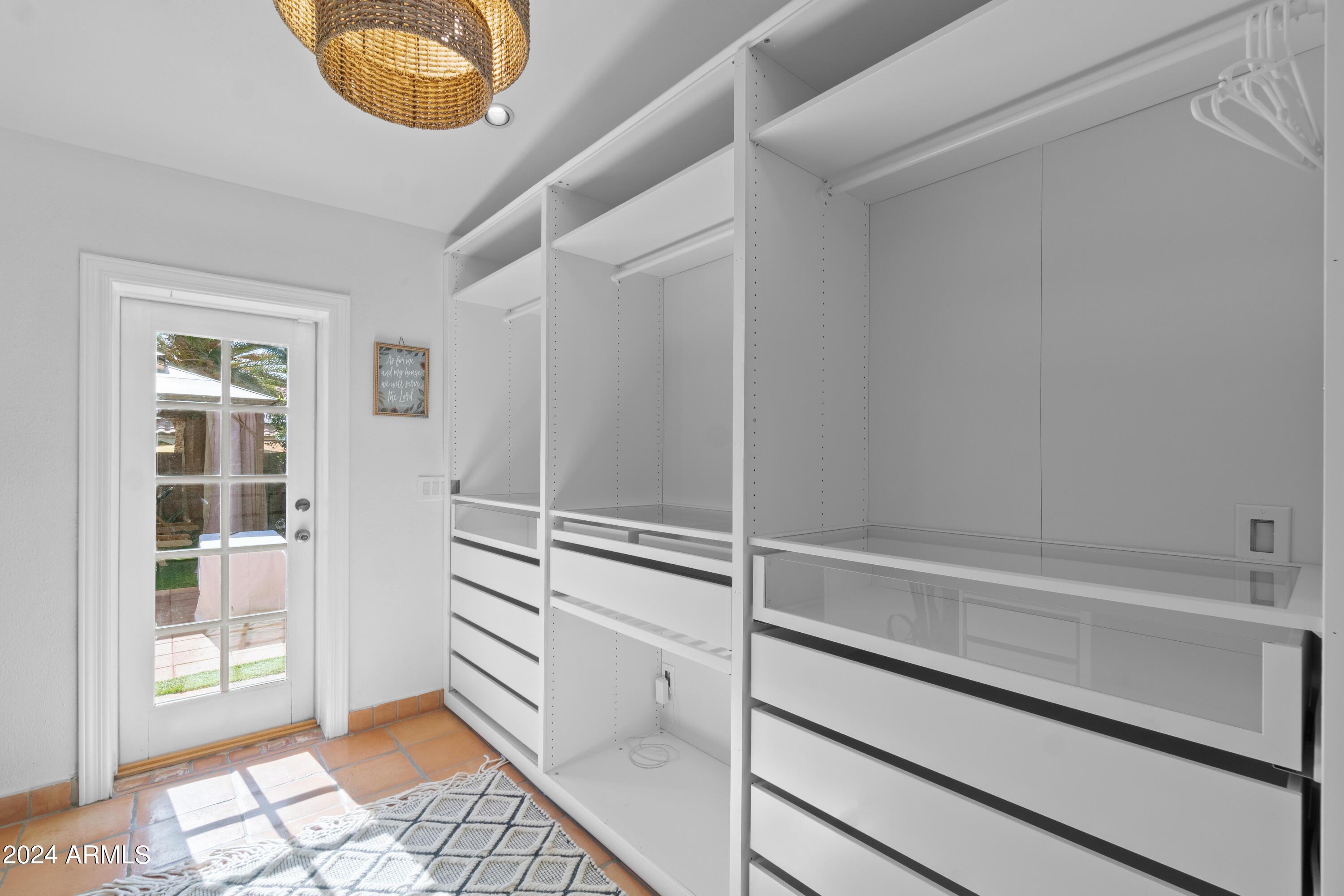 9837 E PERSHING Avenue