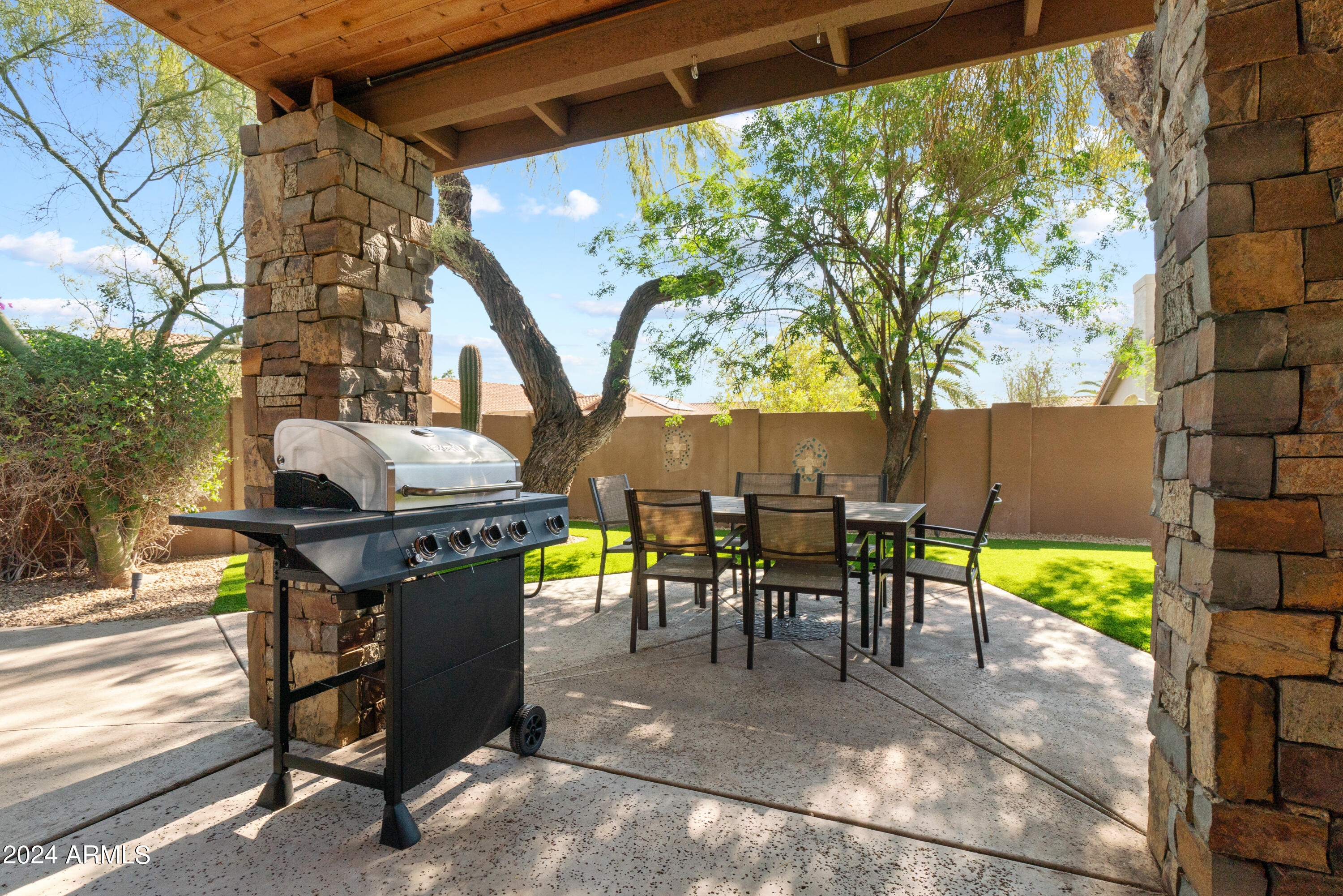 9837 E PERSHING Avenue