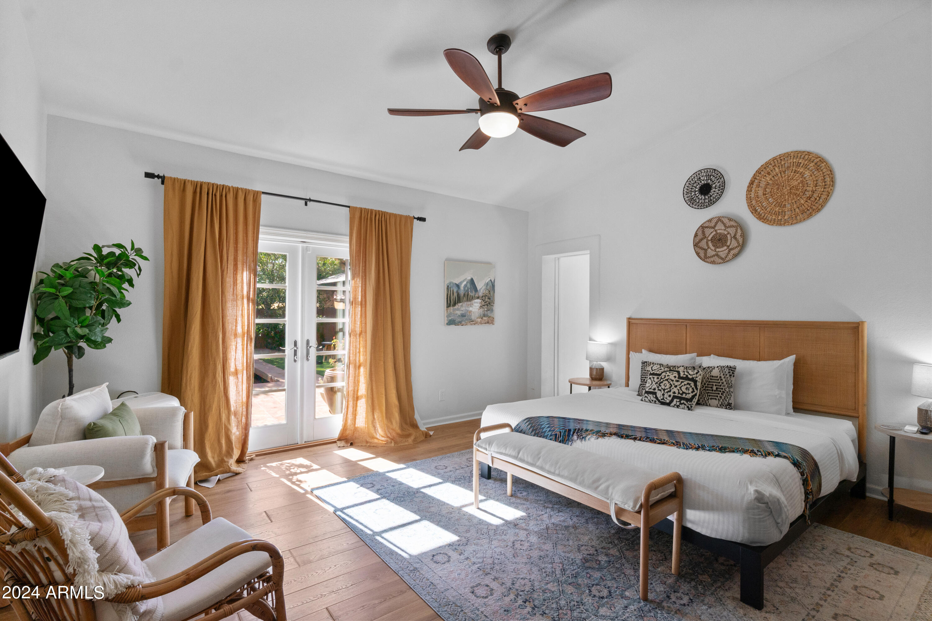 9837 E PERSHING Avenue