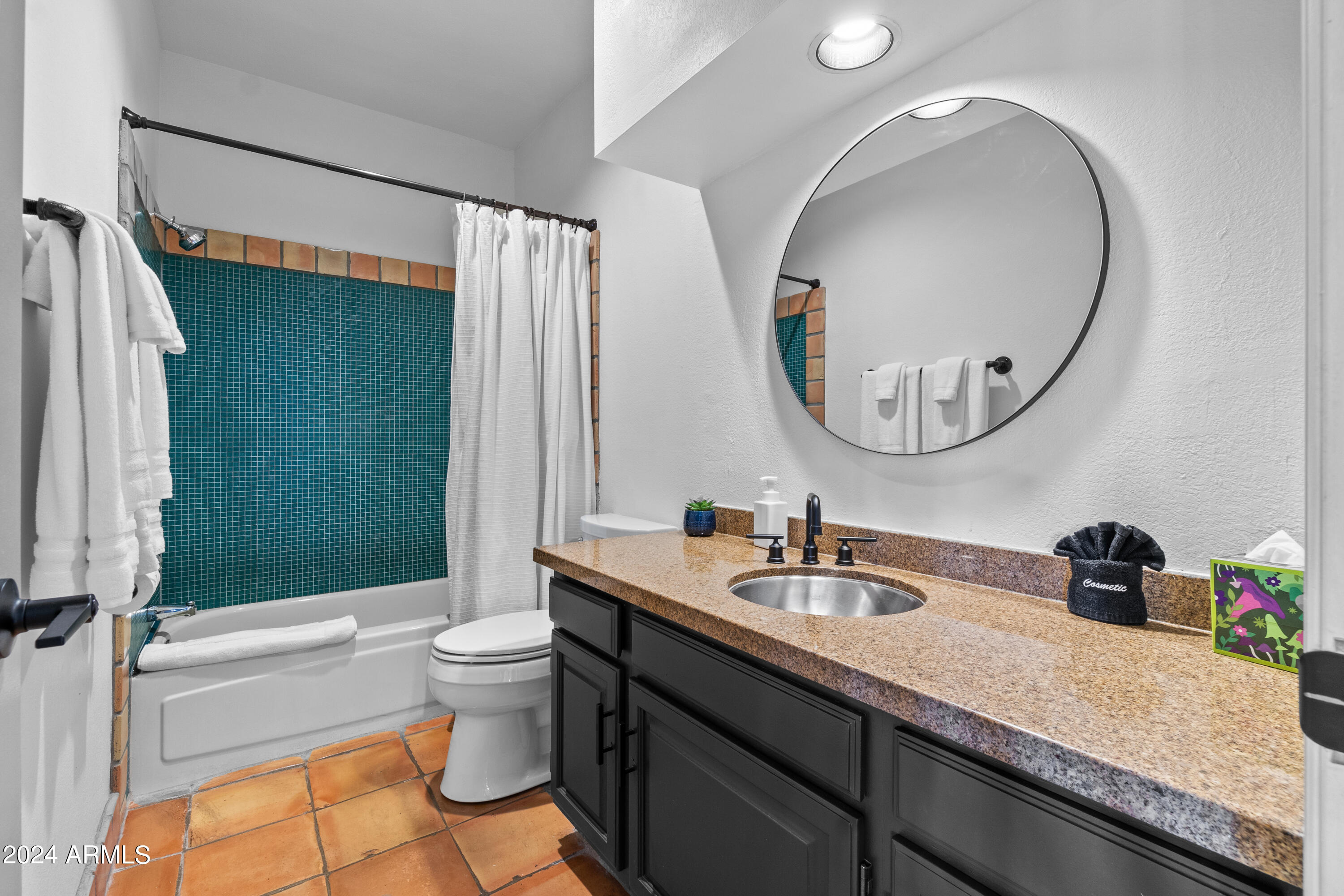 9837 E PERSHING Avenue