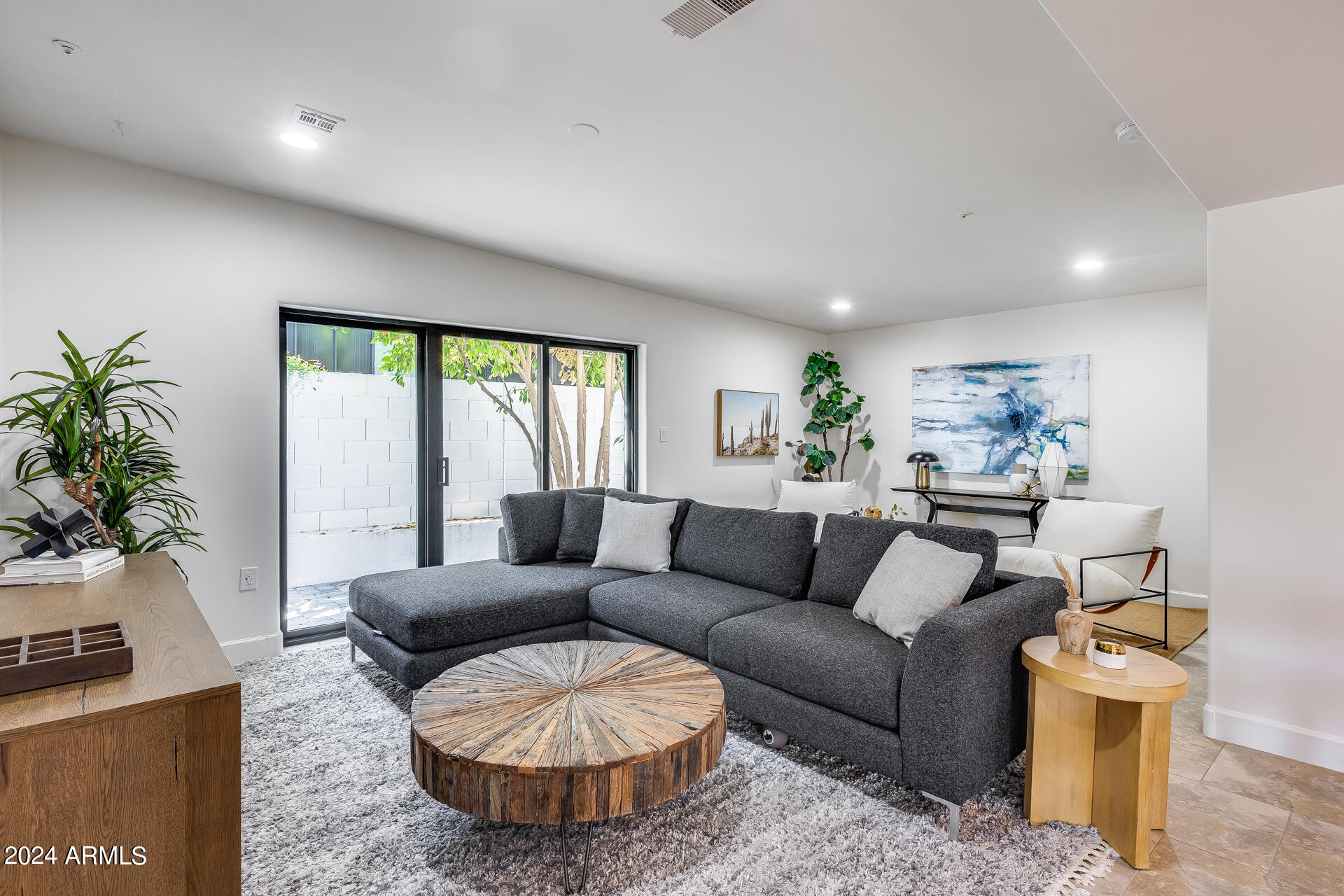 7042 E ORANGE BLOSSOM Lane