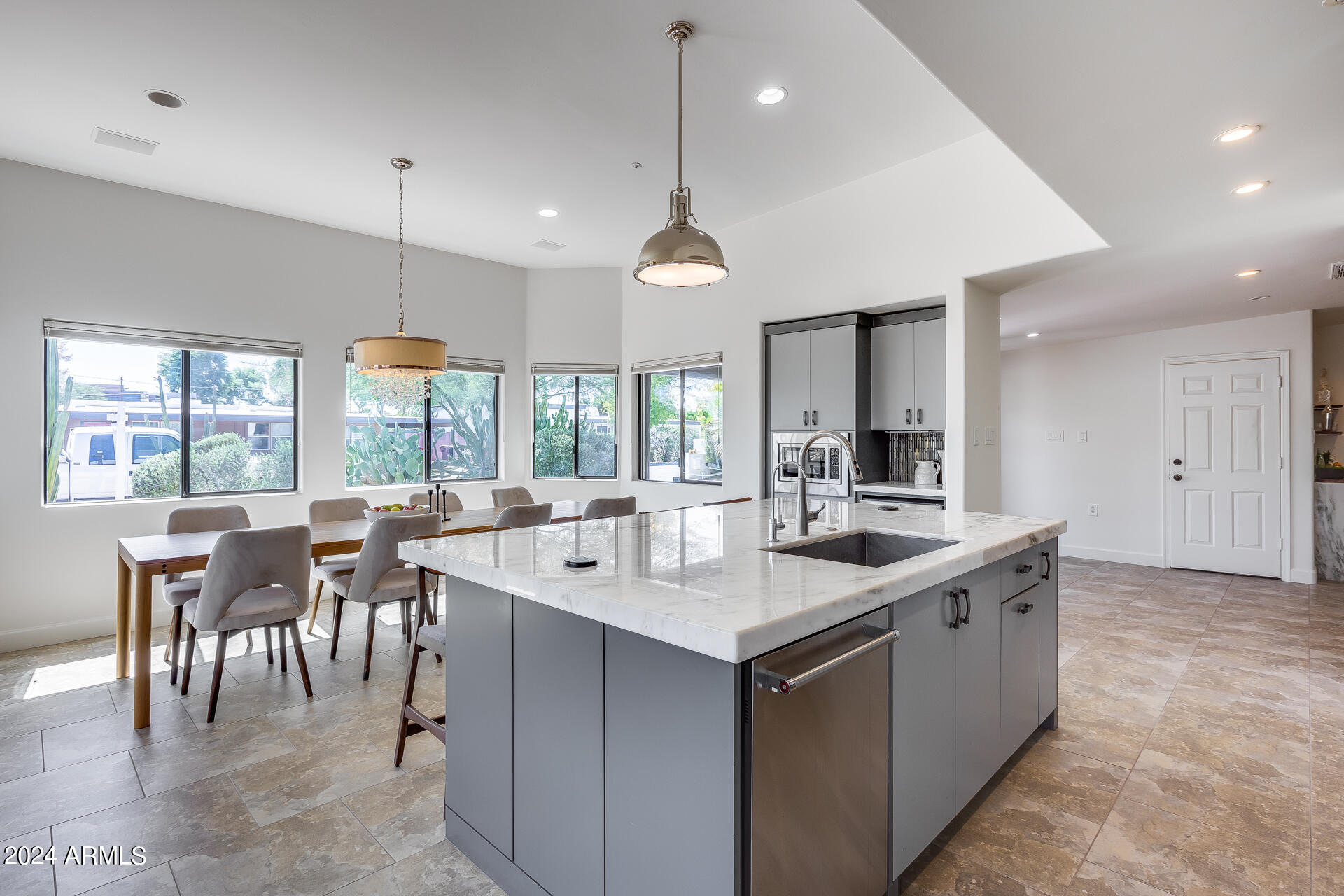 7042 E ORANGE BLOSSOM Lane