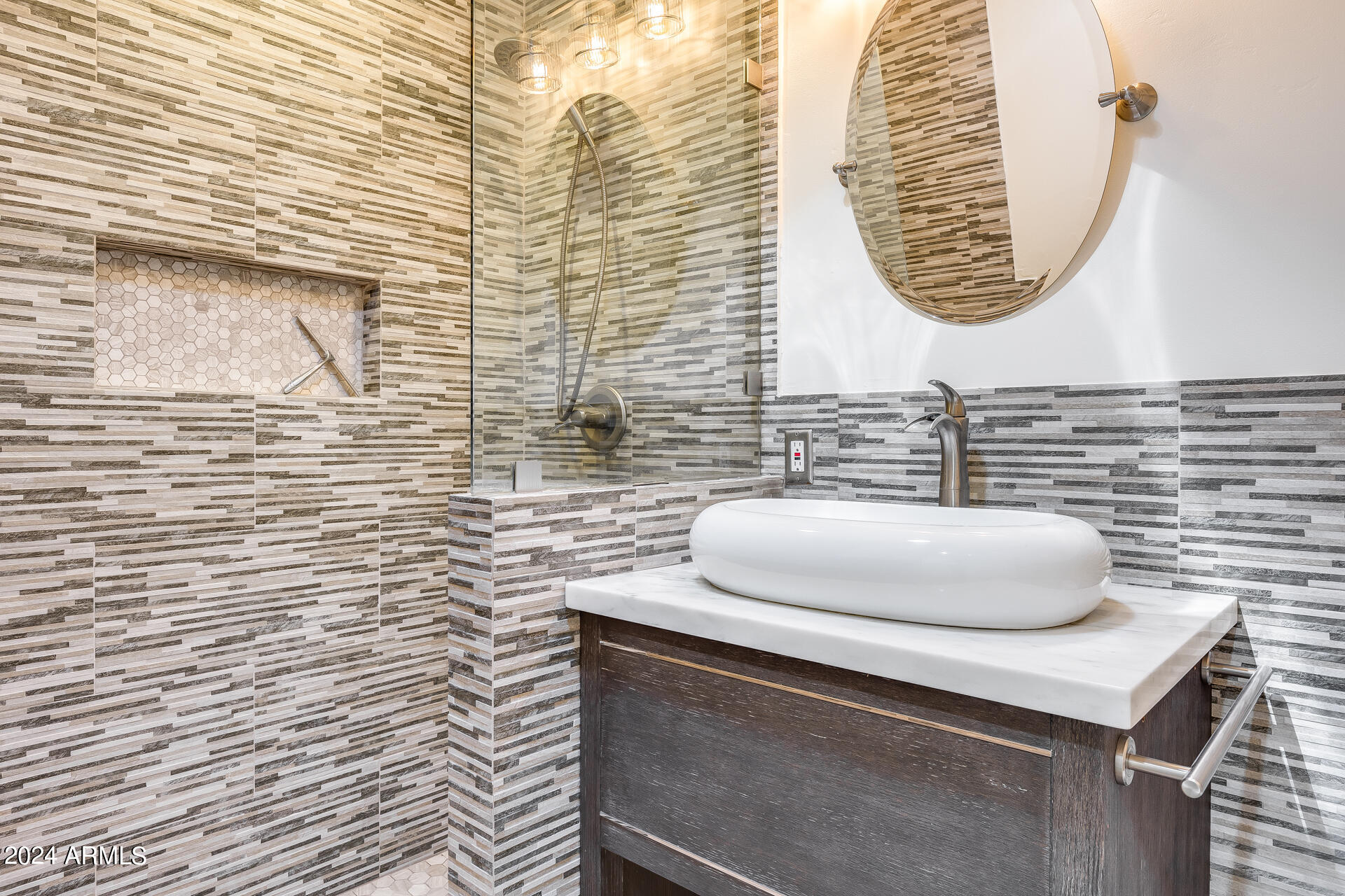 7042 E ORANGE BLOSSOM Lane