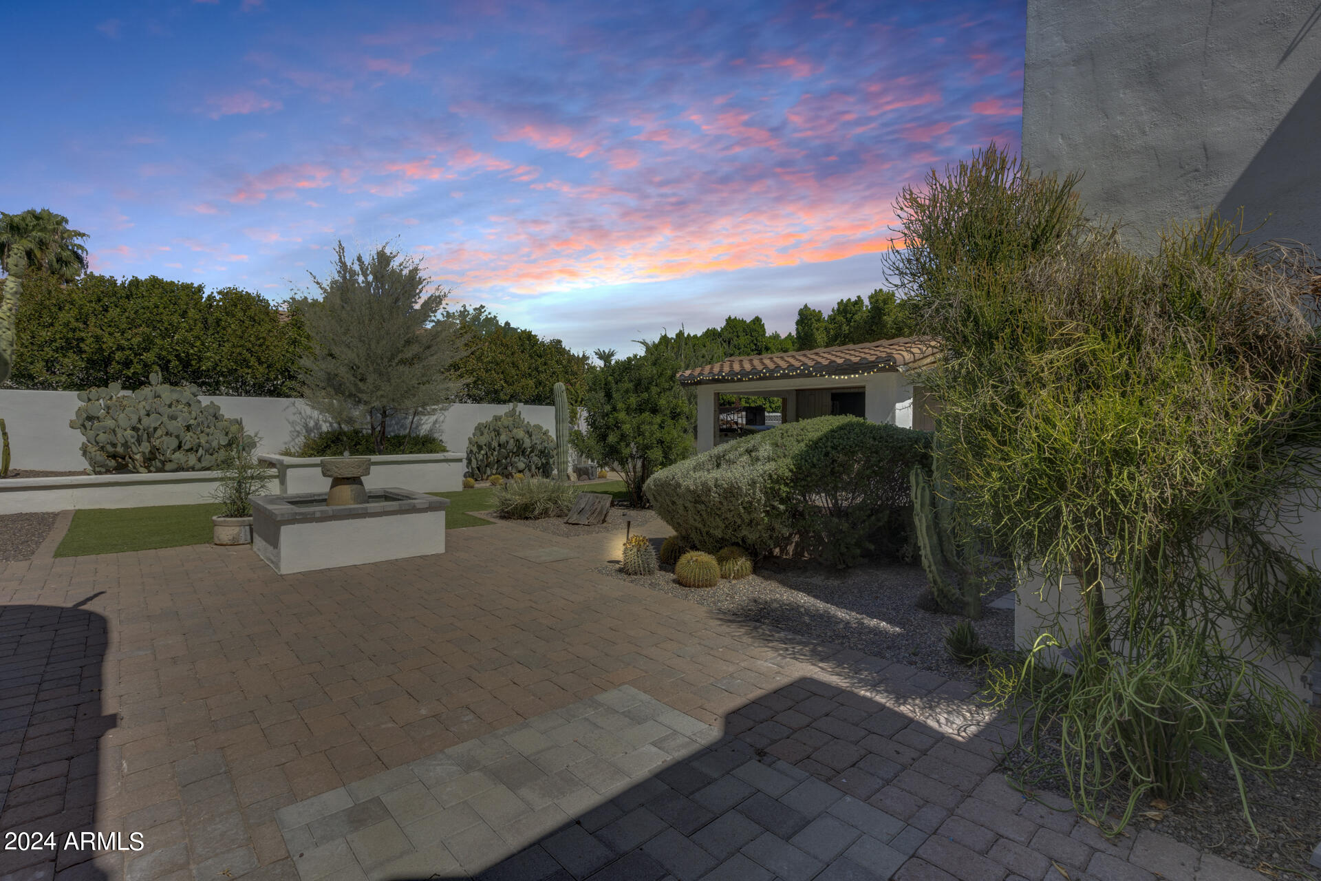 7042 E ORANGE BLOSSOM Lane