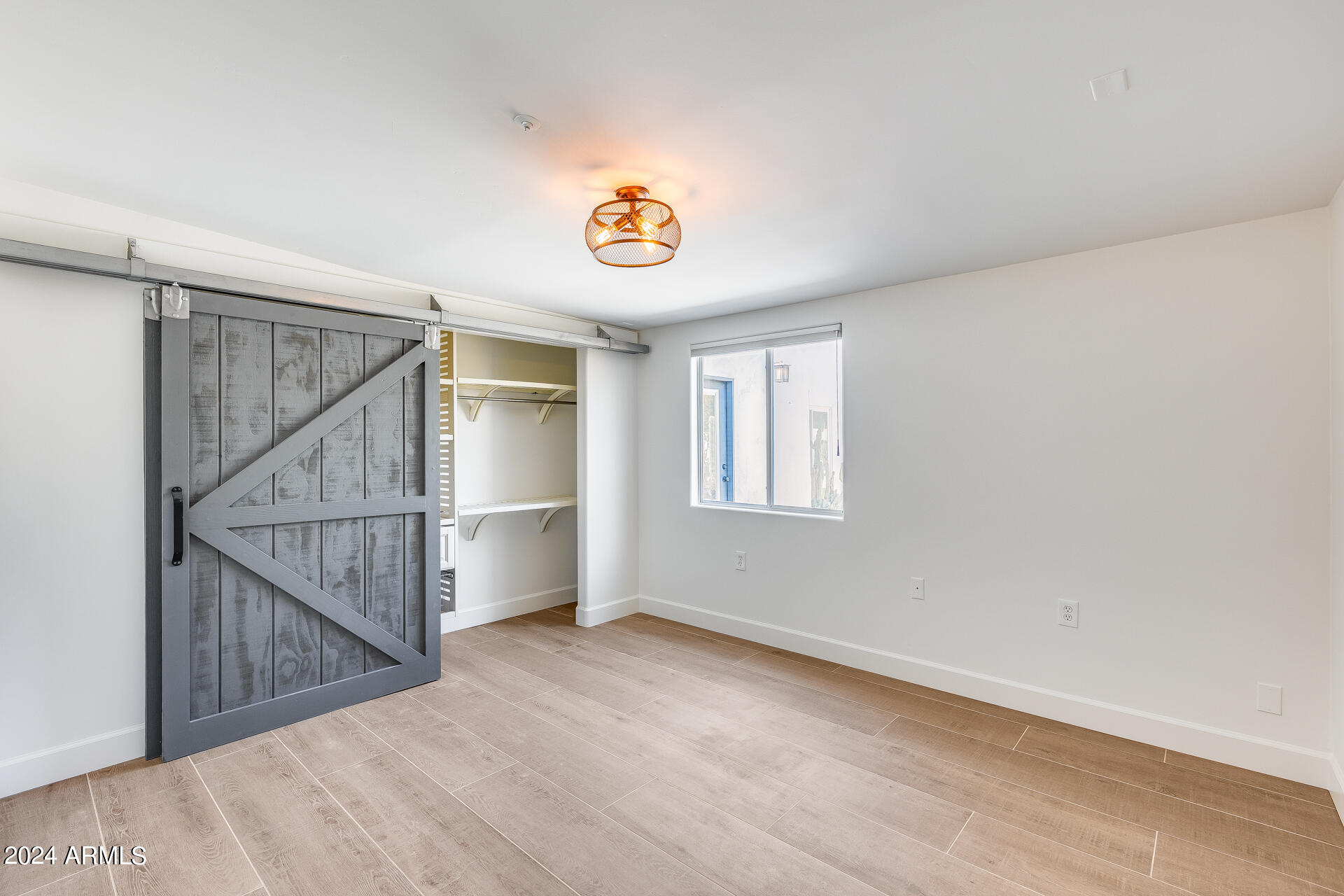 7042 E ORANGE BLOSSOM Lane