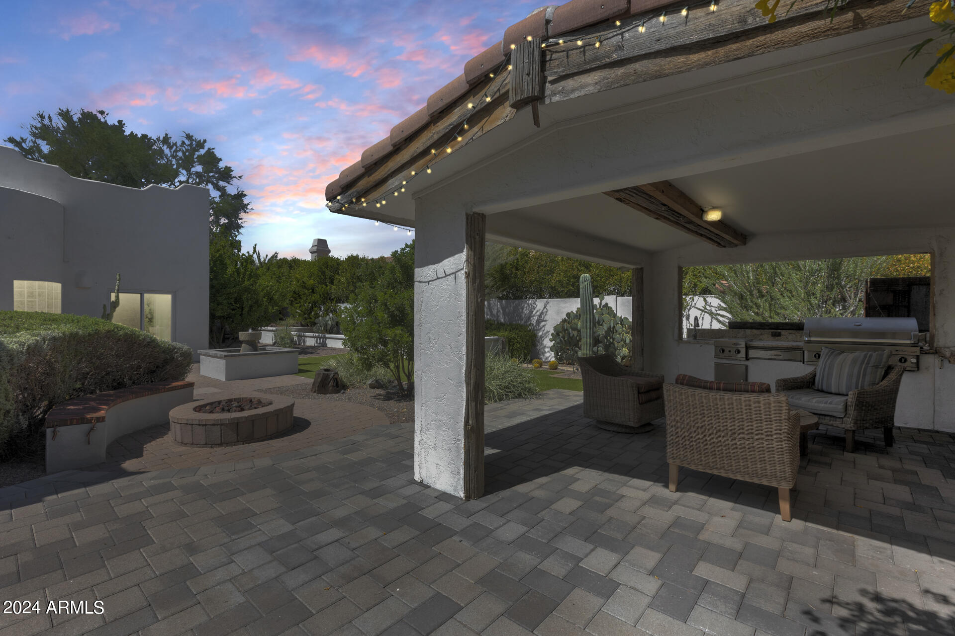 7042 E ORANGE BLOSSOM Lane