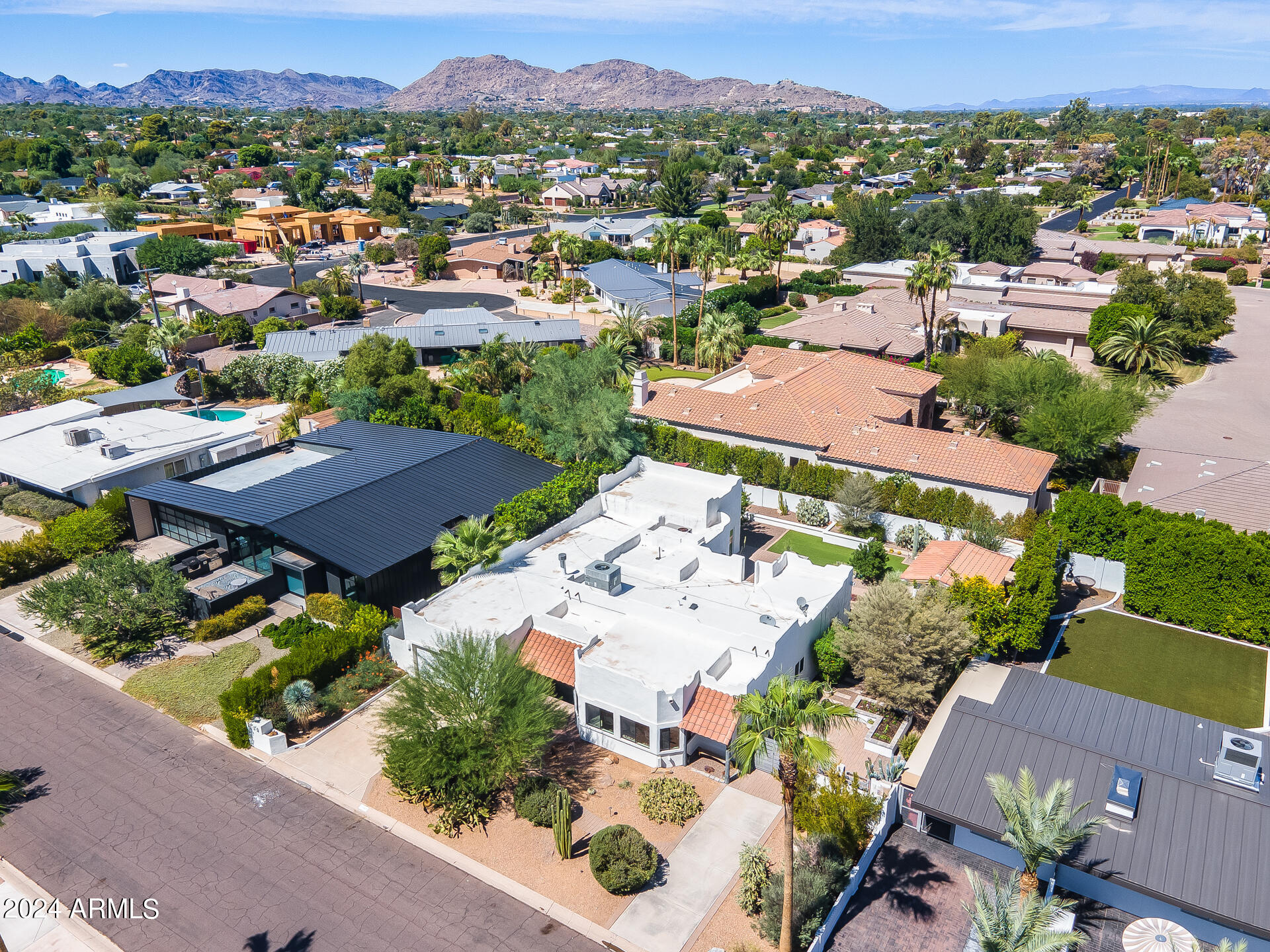 7042 E ORANGE BLOSSOM Lane