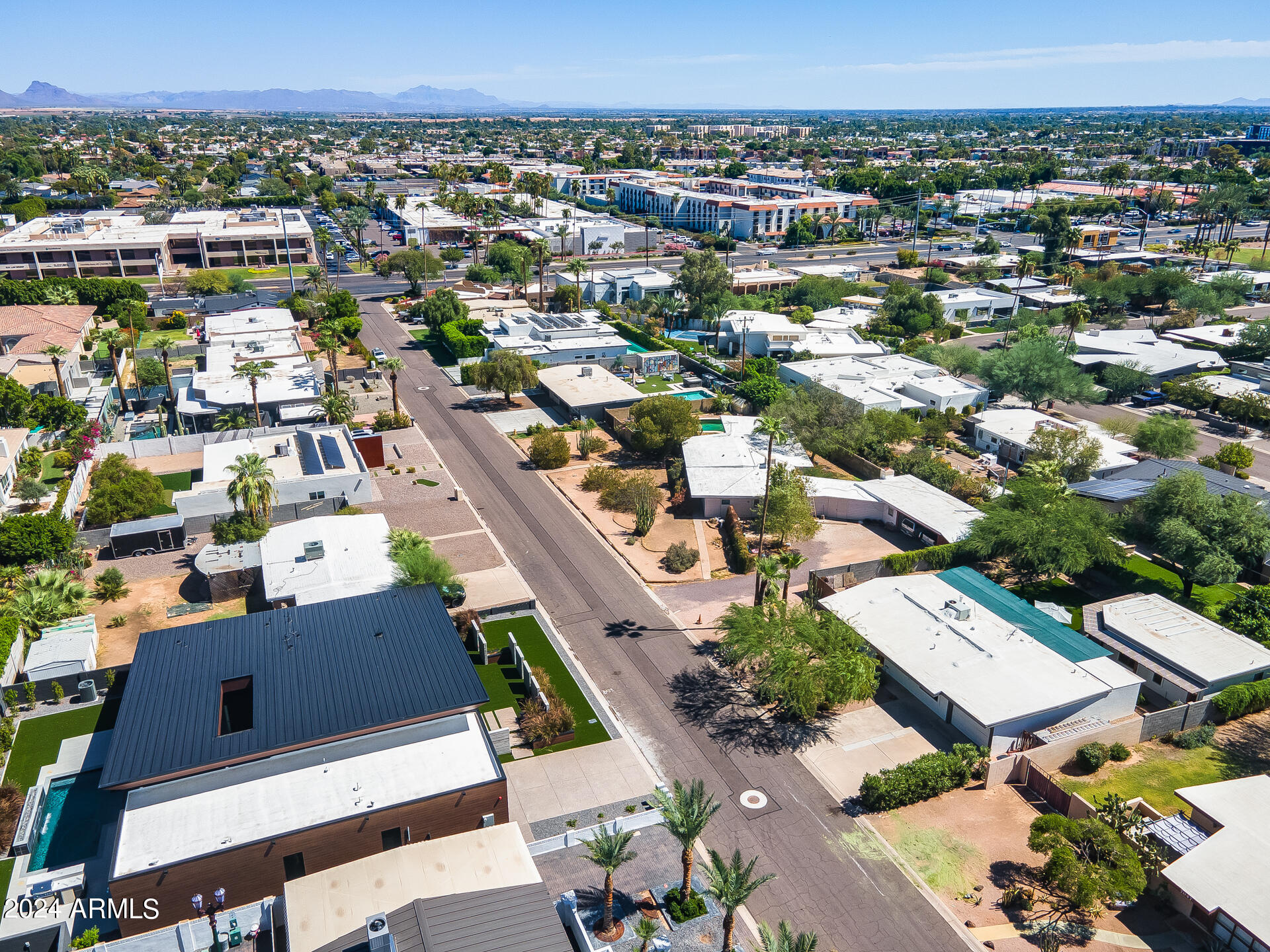 7042 E ORANGE BLOSSOM Lane