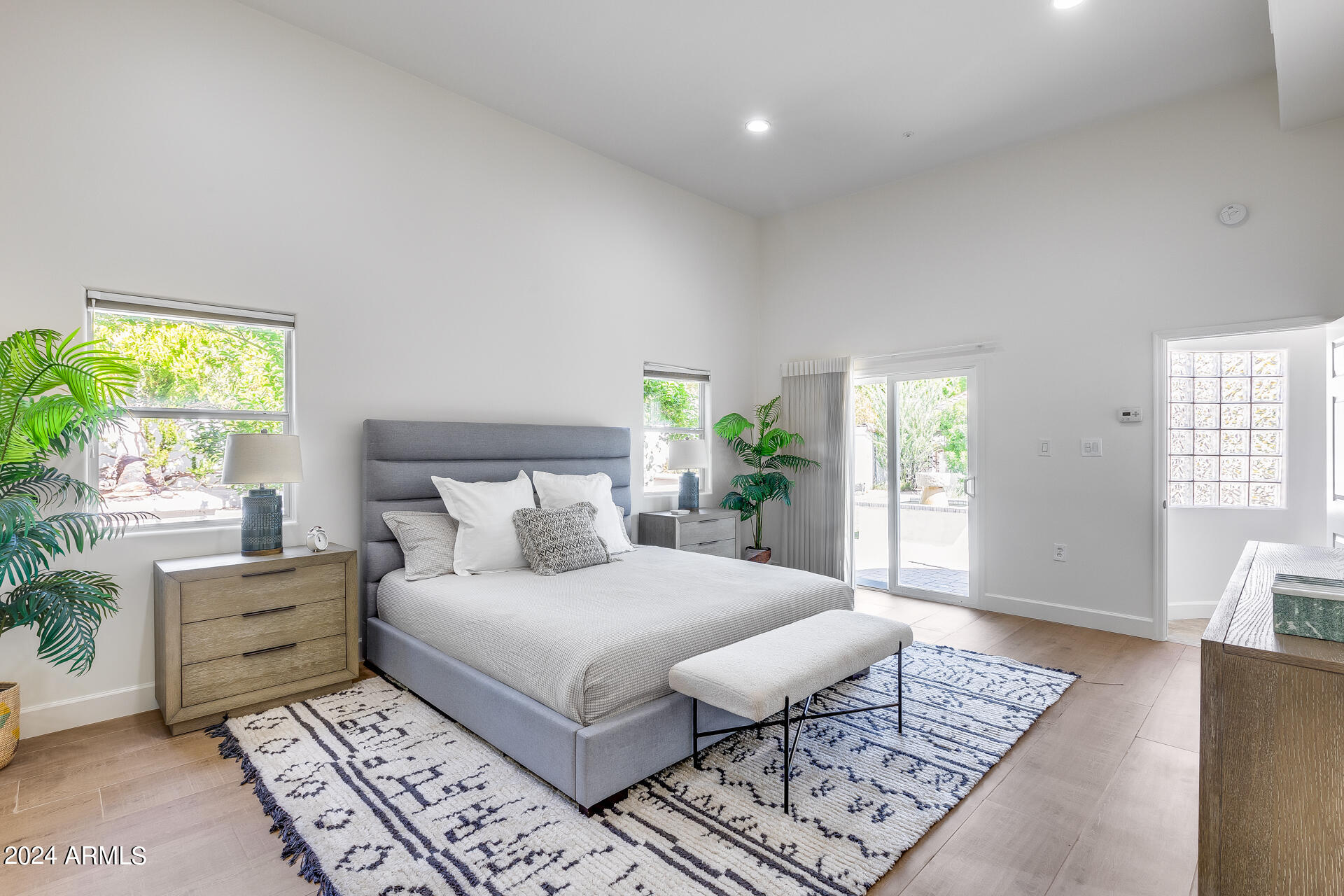 7042 E ORANGE BLOSSOM Lane