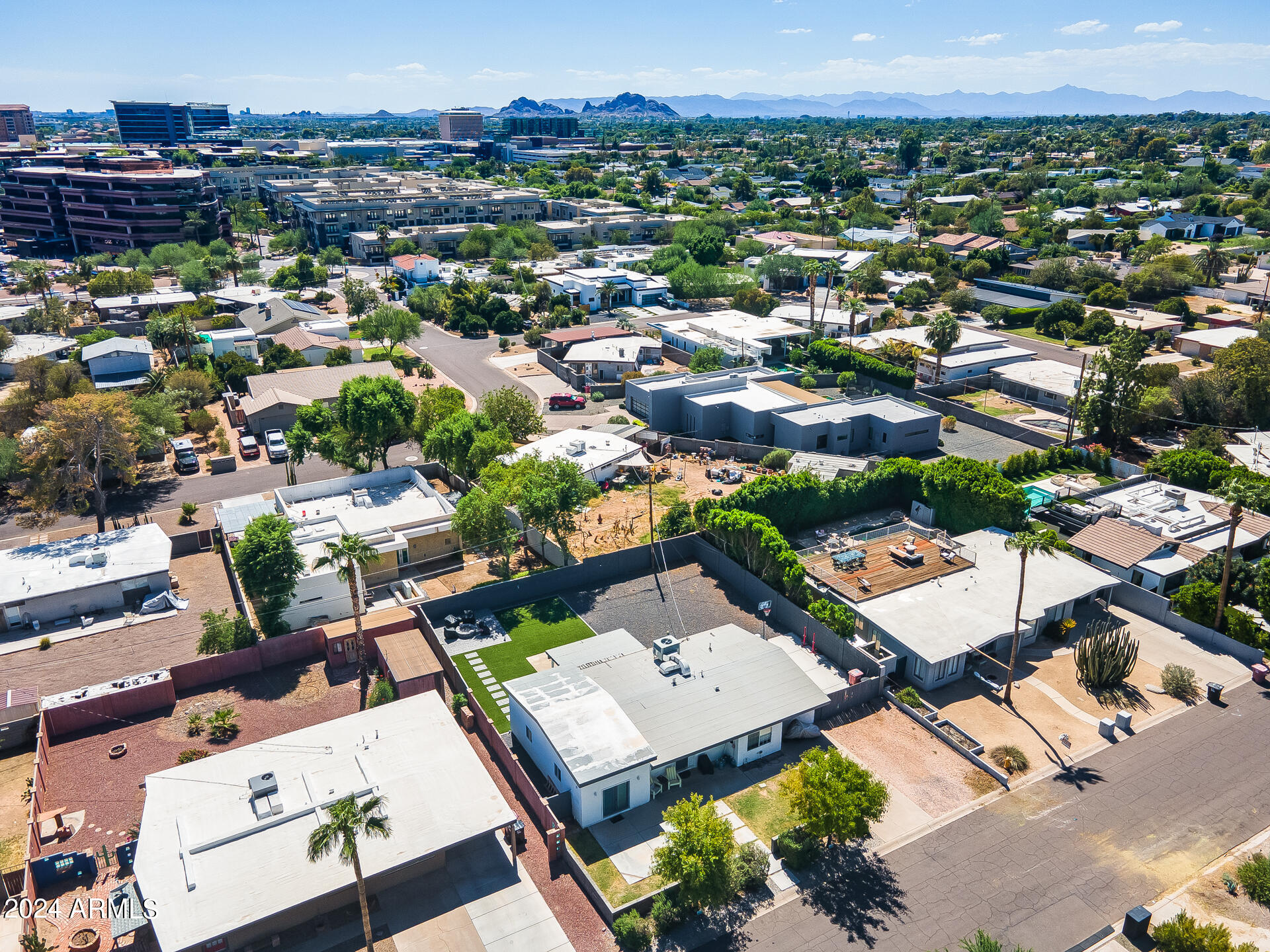 7042 E ORANGE BLOSSOM Lane