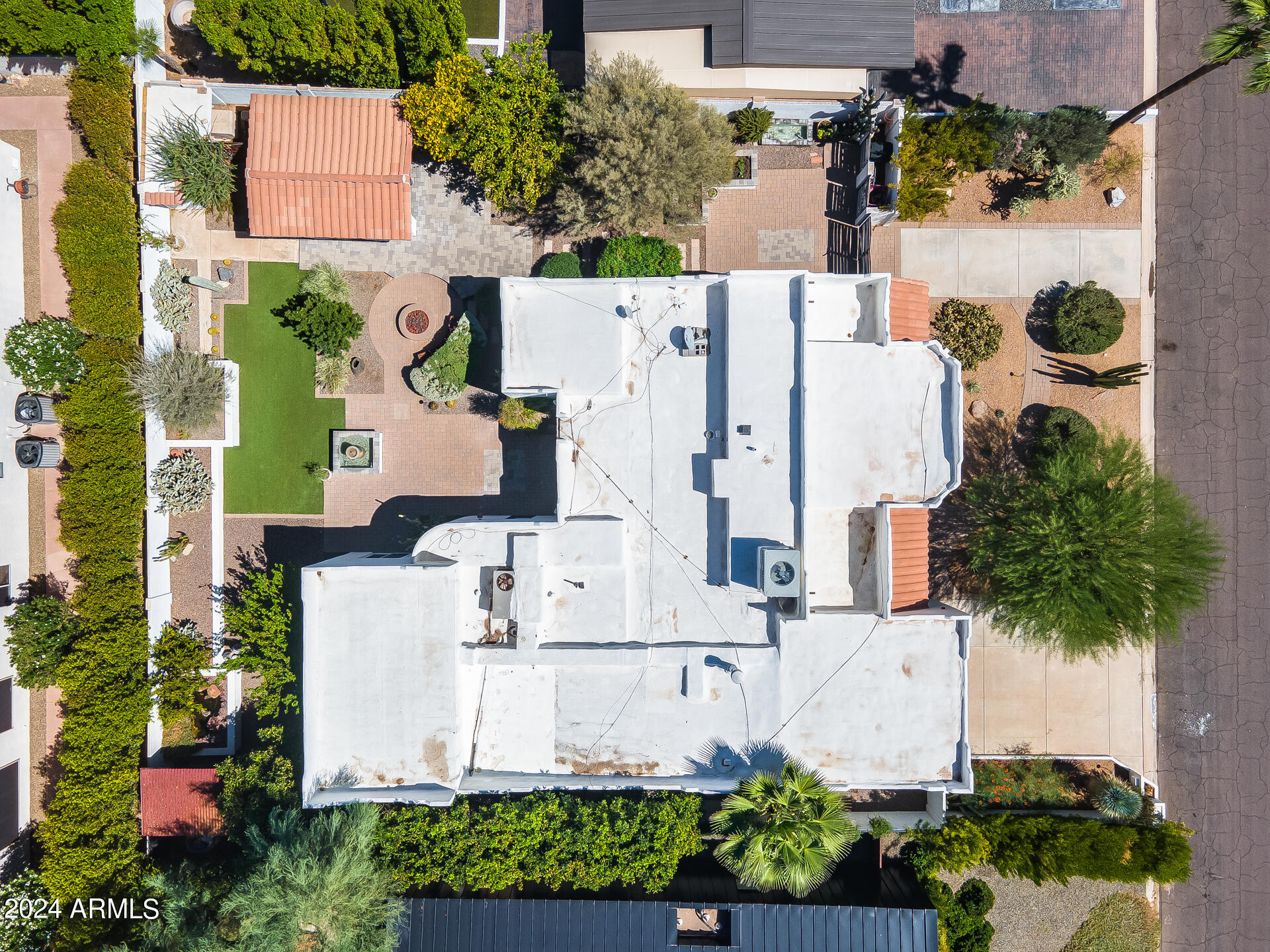 7042 E ORANGE BLOSSOM Lane