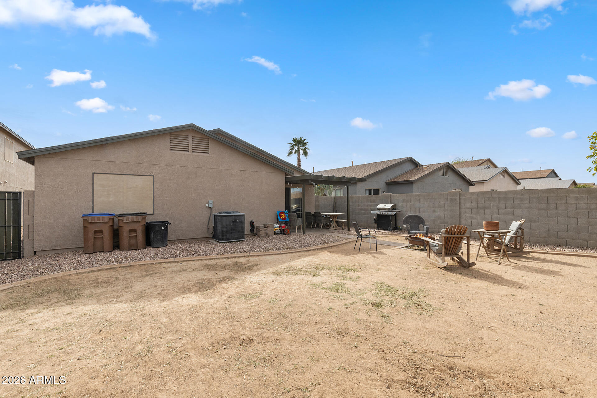 1018 E COWBOY COVE Trail