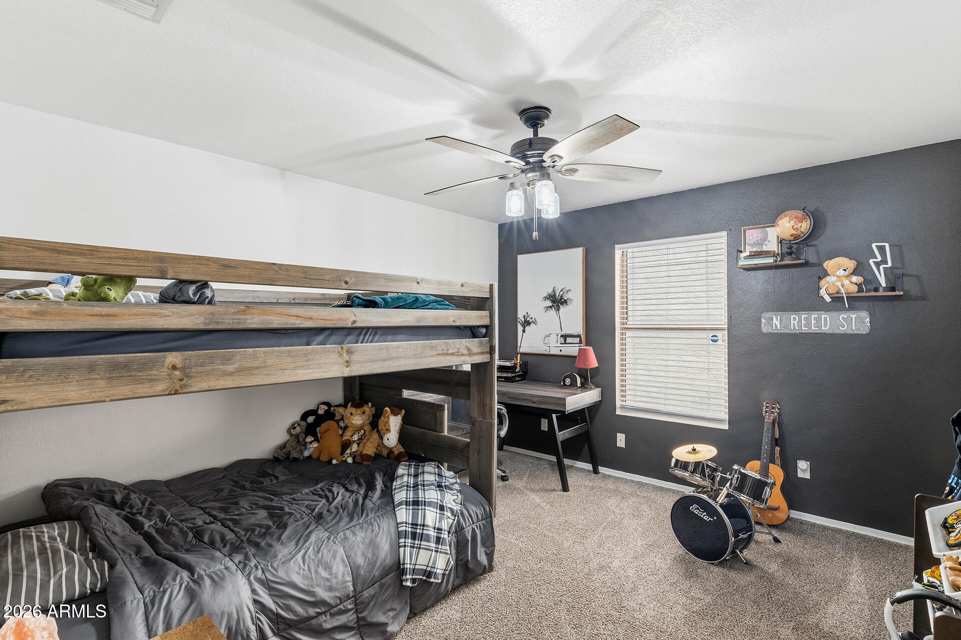 1018 E COWBOY COVE Trail