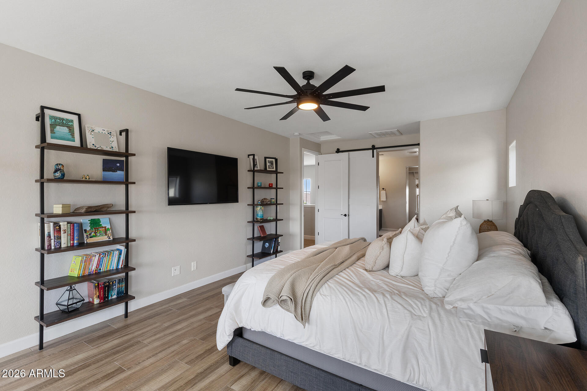 5513 S COYOTE Canyon