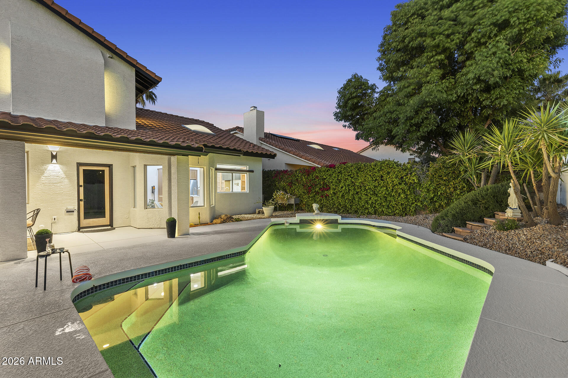 5641 E GRANDVIEW Road